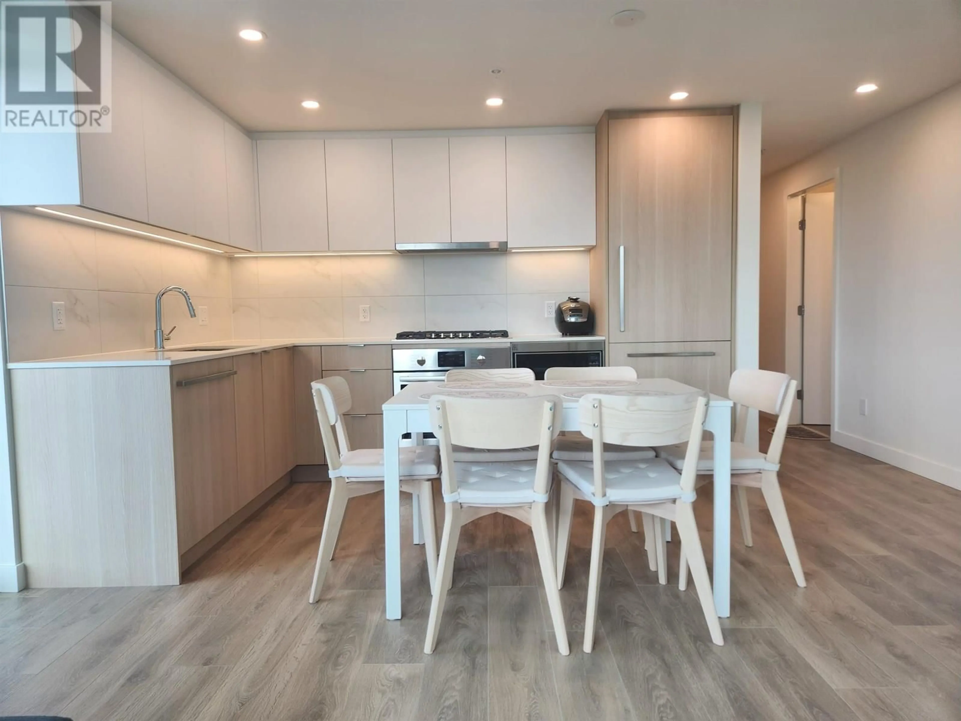 Open concept kitchen, unknown for 1807 - 318 ALDERSON AVENUE, Coquitlam British Columbia V3K0J1