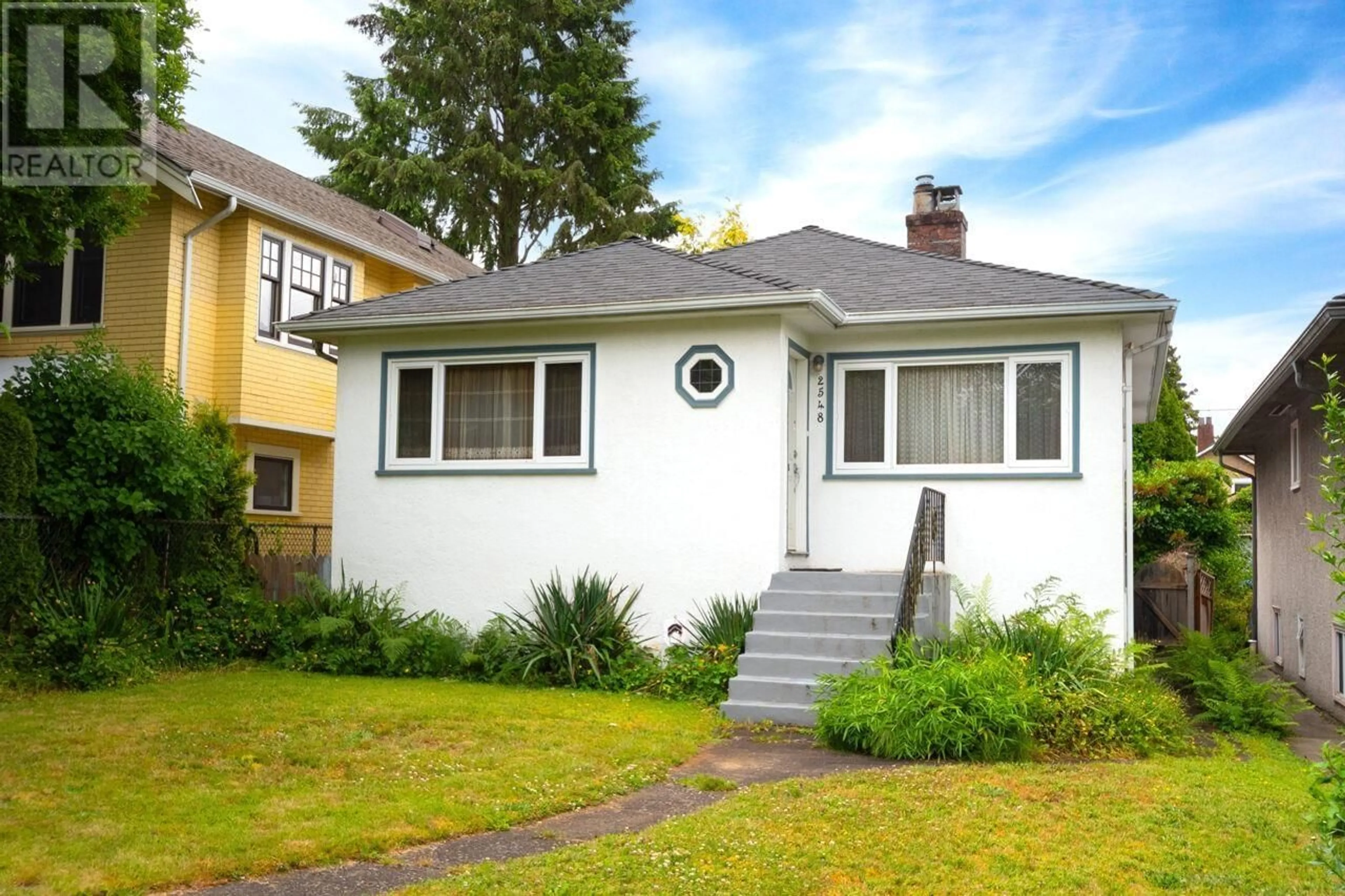 Home with vinyl exterior material, street for 2548 OXFORD STREET, Vancouver British Columbia V5K1N1