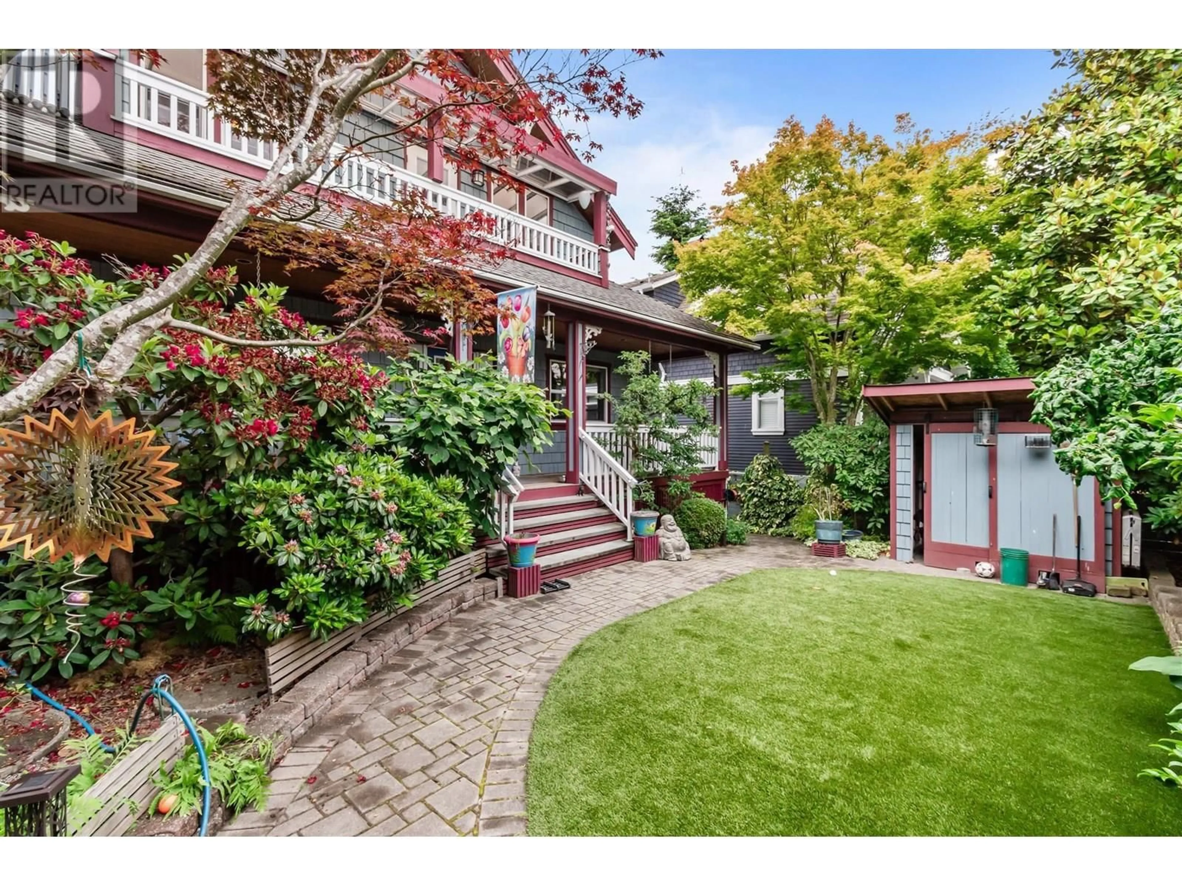Unknown for 419 23RD AVENUE, Vancouver British Columbia V5V1X7