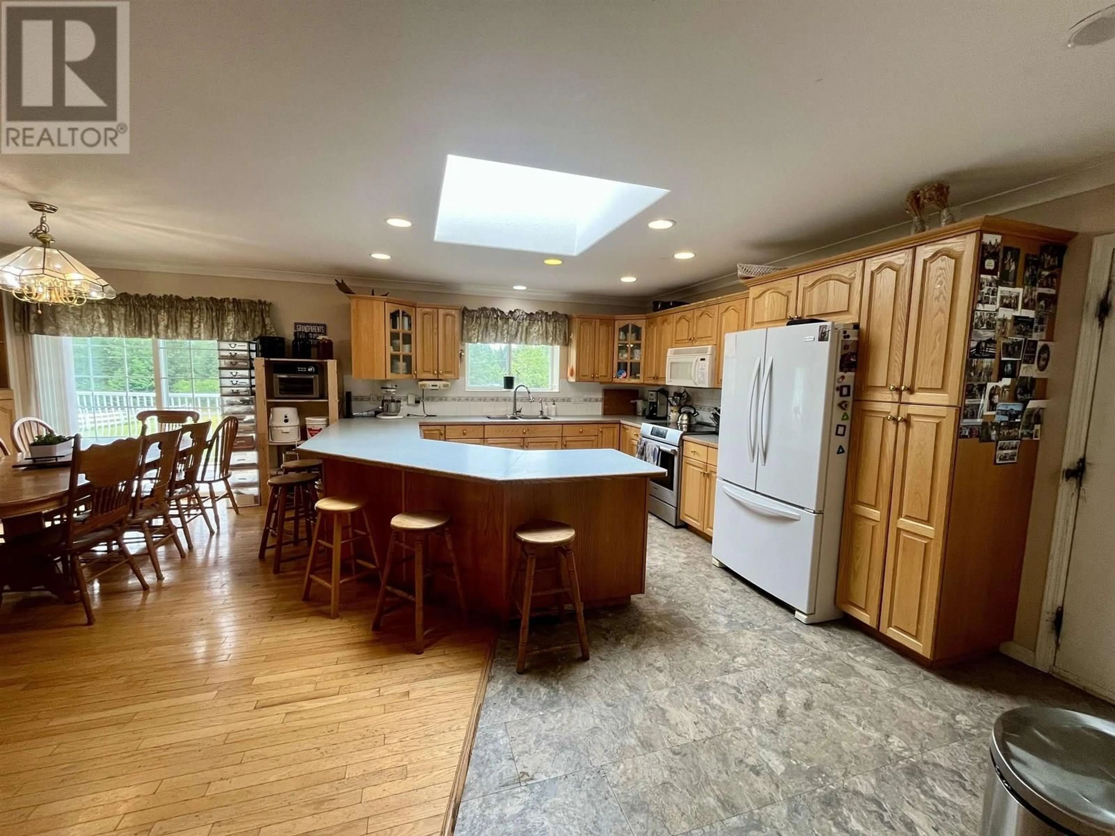 Open concept kitchen, unknown for 2389 BALSAM ROAD, Smithers British Columbia V0J2N2