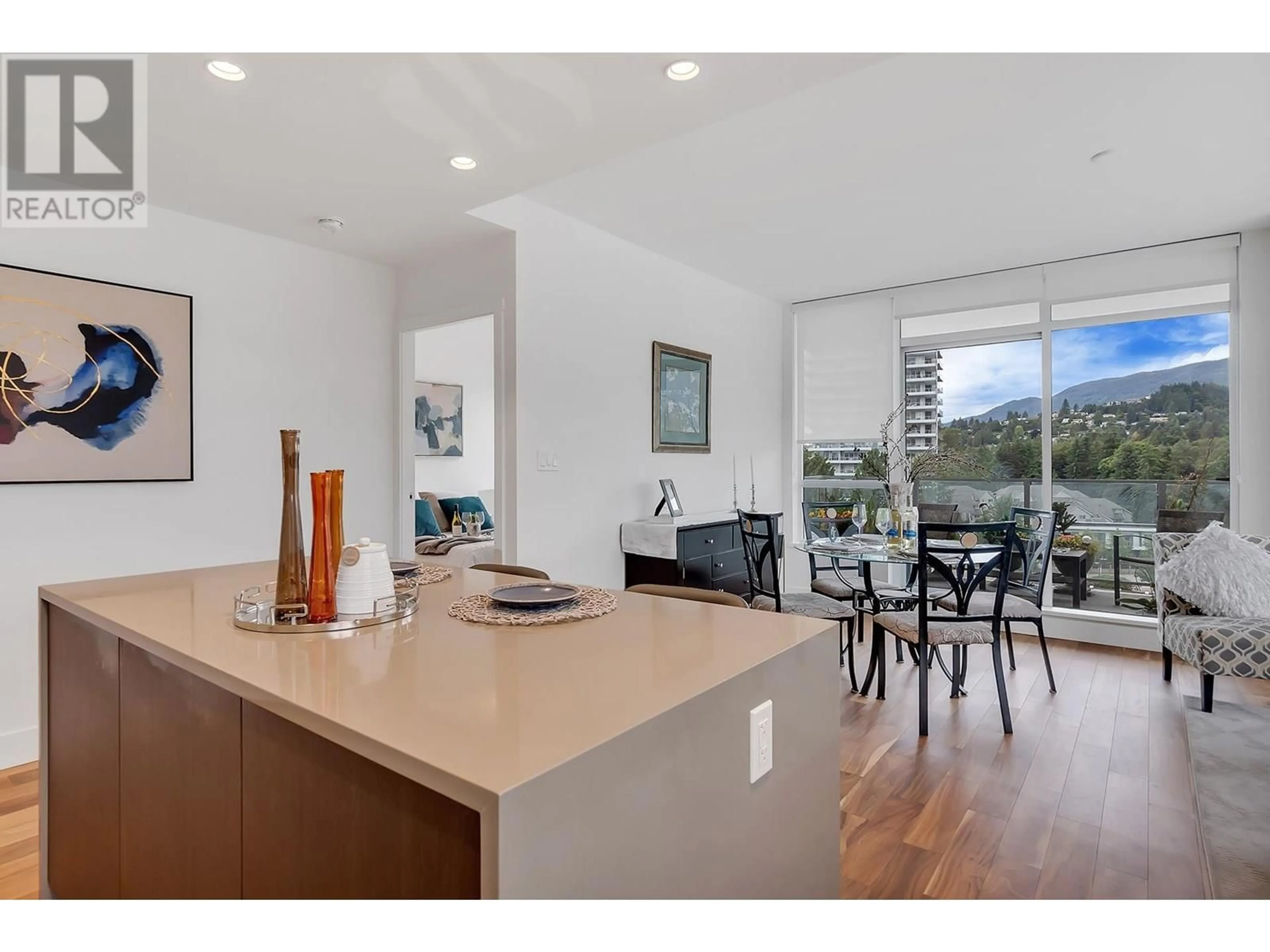 Open concept kitchen, unknown for 607 - 1632 LIONS GATE LANE, North Vancouver British Columbia V7P0E2