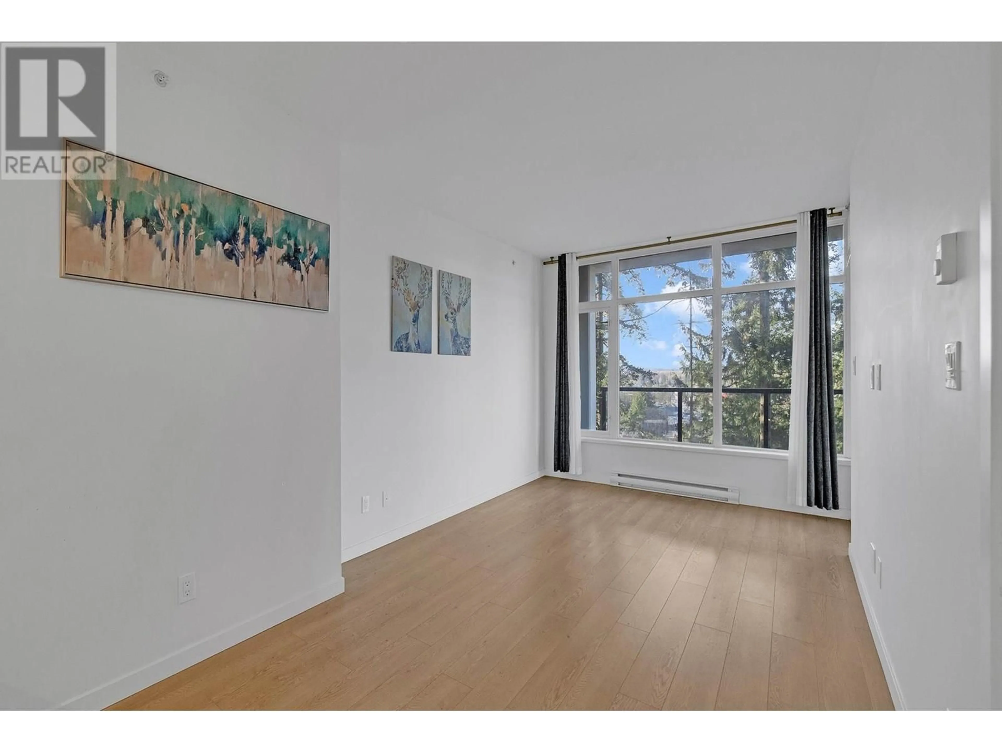 A pic of a room for 906 - 3080 LINCOLN AVENUE, Coquitlam British Columbia V3B0L9