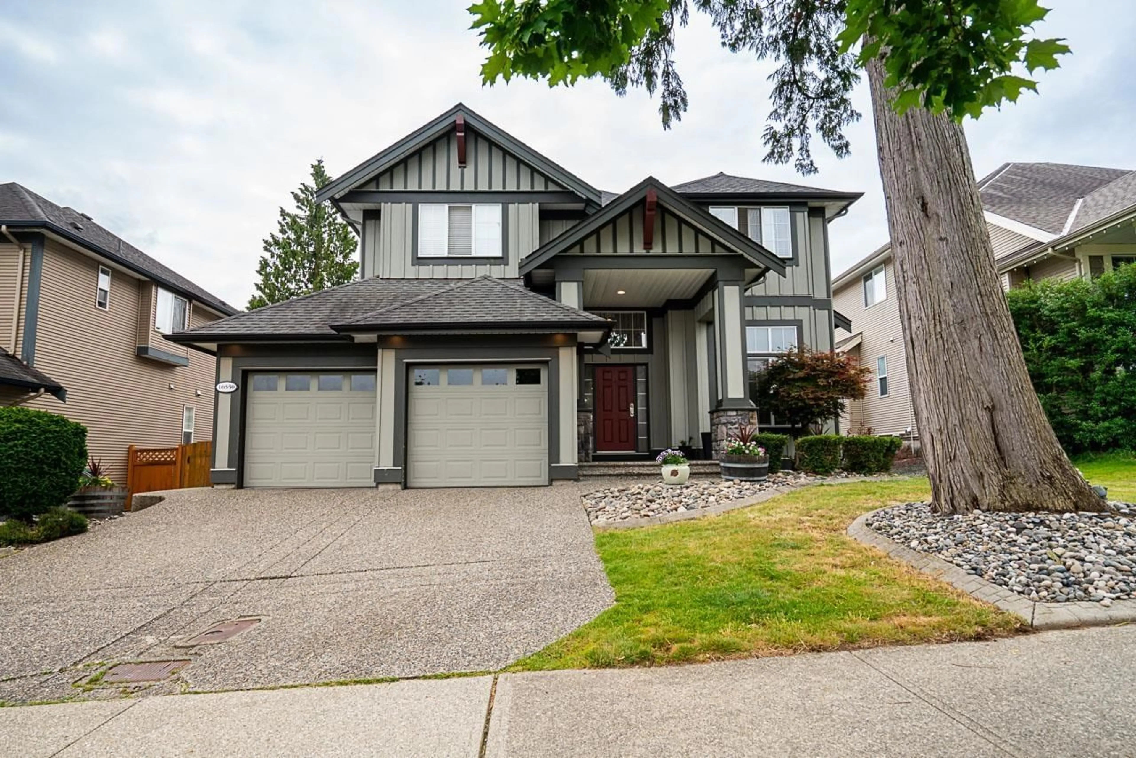 Home with vinyl exterior material, street for 16550 61, Surrey British Columbia V3S5V4