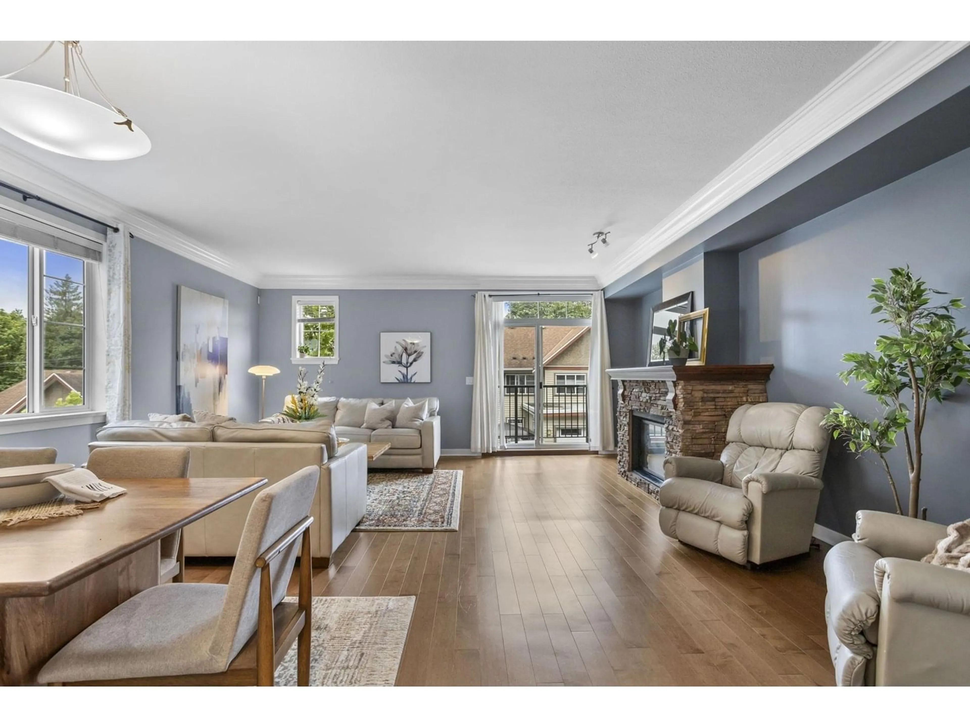 Living room with furniture, unknown for 43 - 35626 MCKEE, Abbotsford British Columbia V3G2L6
