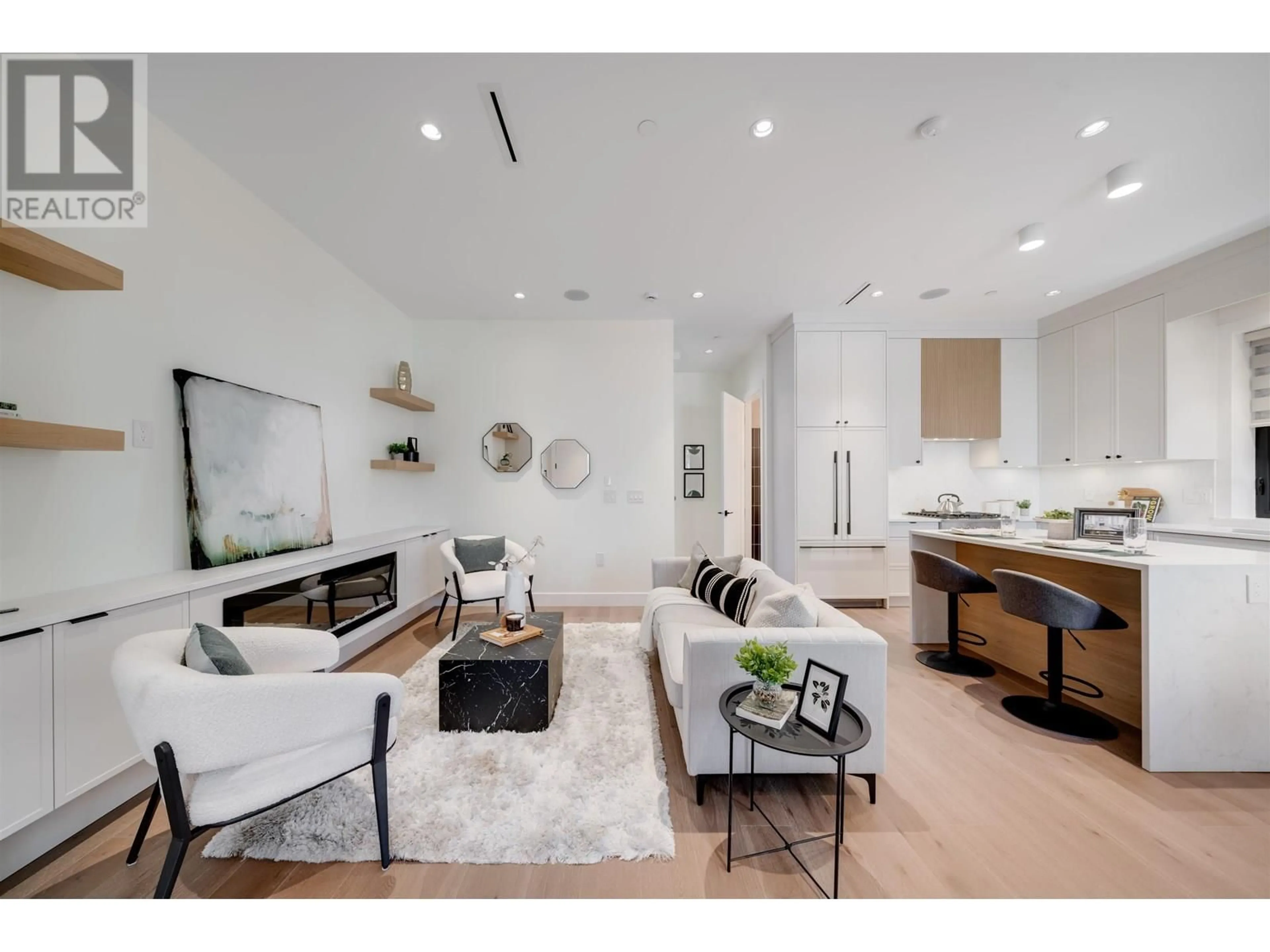 Living room with furniture, unknown for 1 - 878 37TH AVENUE, Vancouver British Columbia V5W1G2