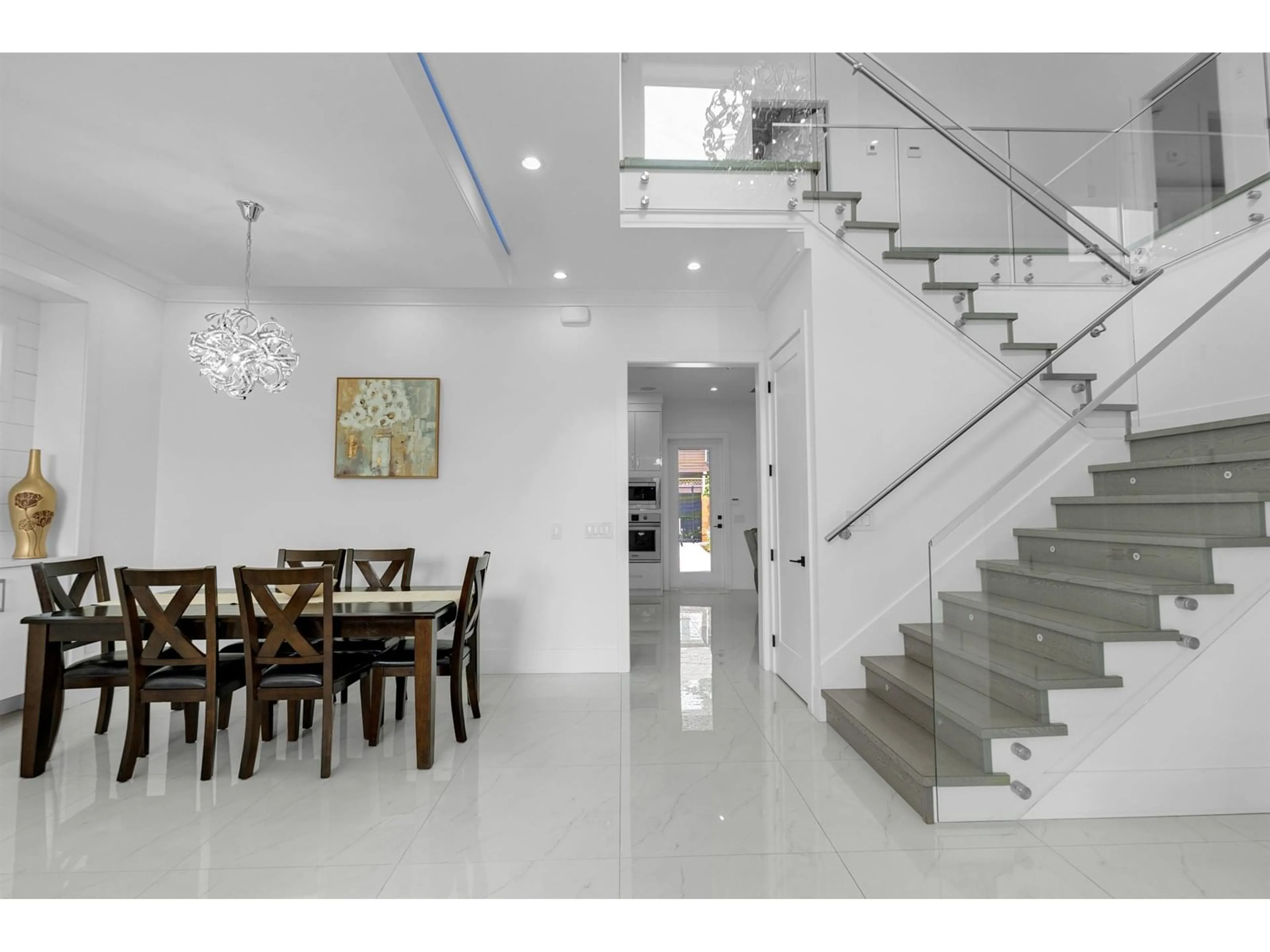 Stairs for 14231 70A, Surrey British Columbia V3W2J9