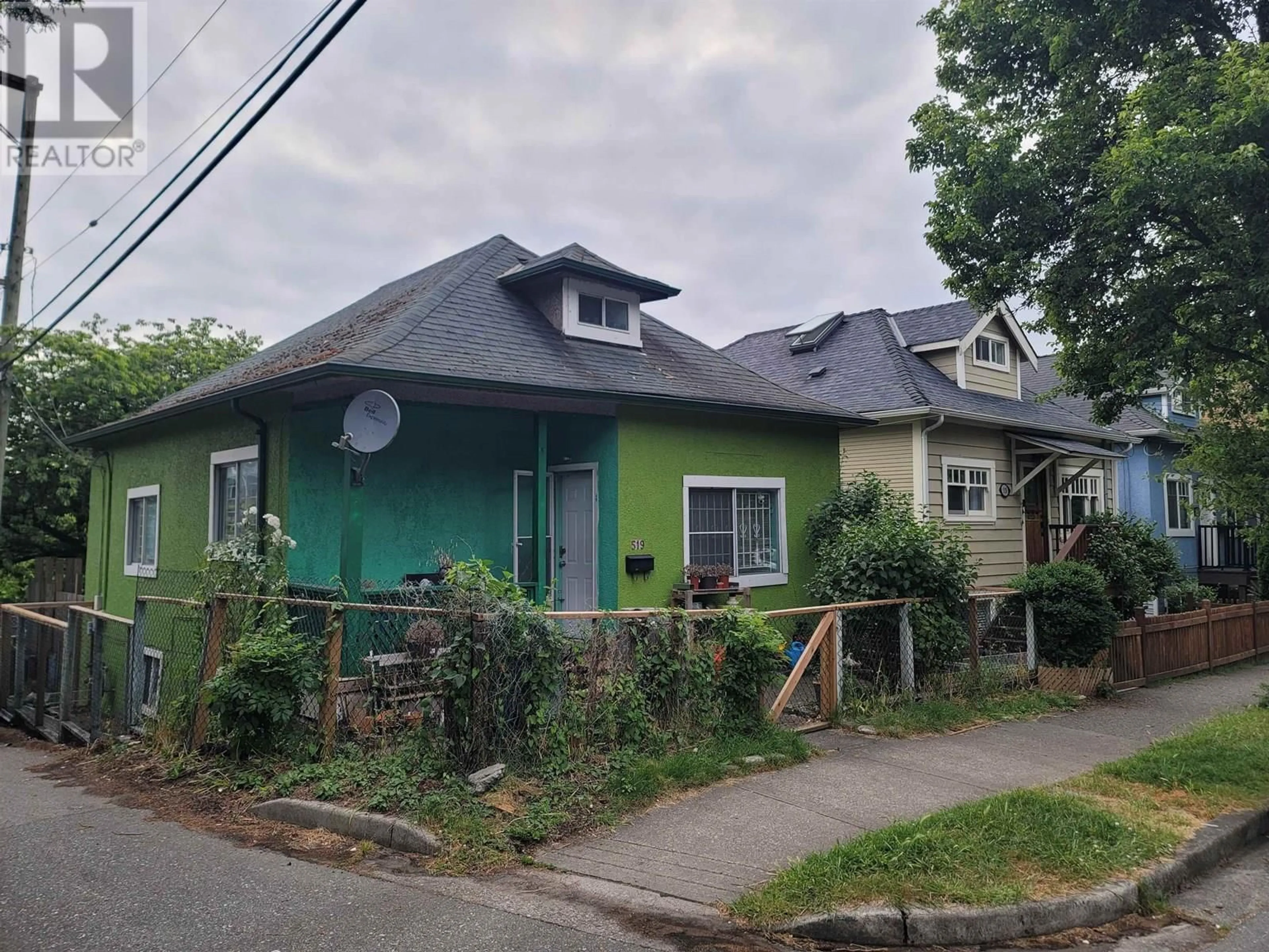 Unknown for 519 SALSBURY DRIVE, Vancouver British Columbia V5L3Z6