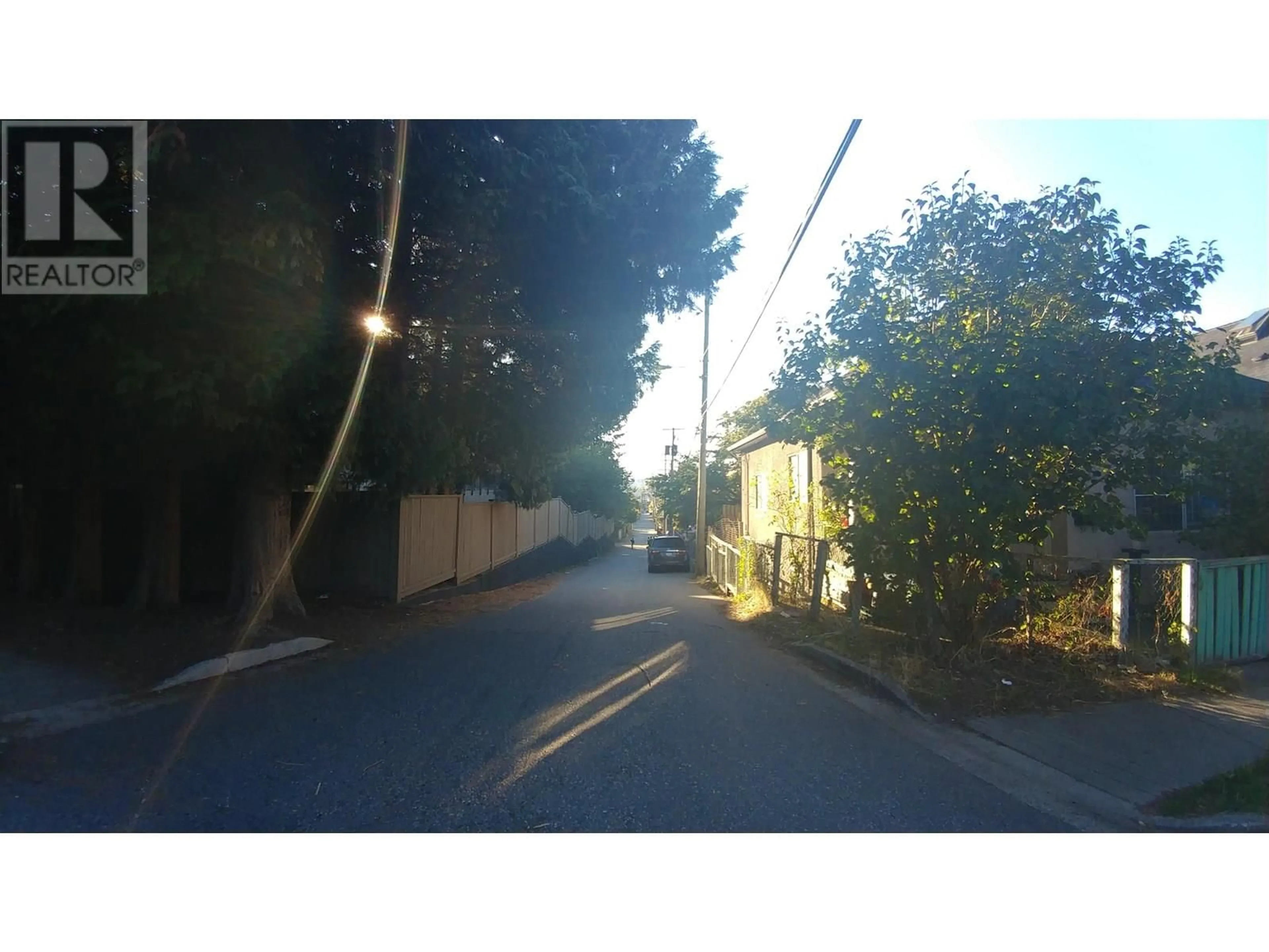 Blurry image for 519 SALSBURY DRIVE, Vancouver British Columbia V5L3Z6