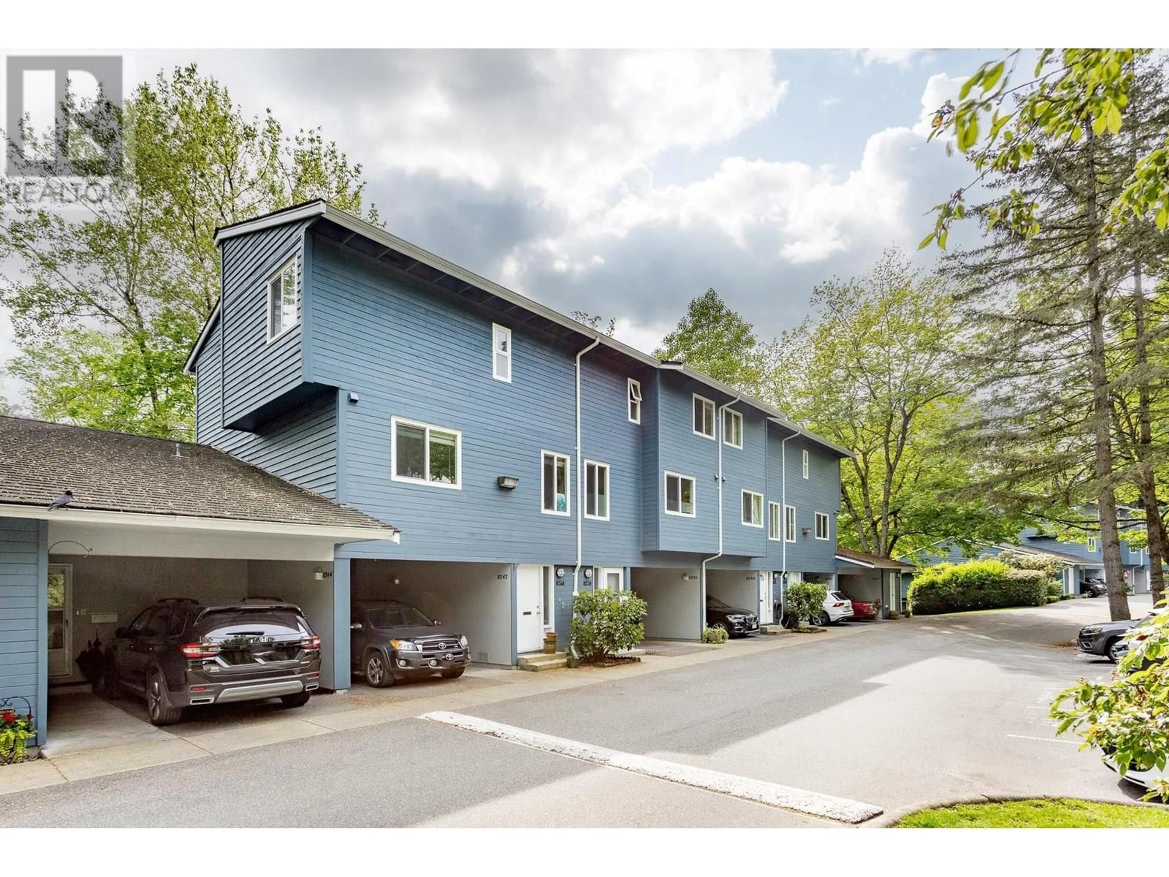 Unknown for 8238 AMBERWOOD PLACE, Burnaby British Columbia V5A3V2
