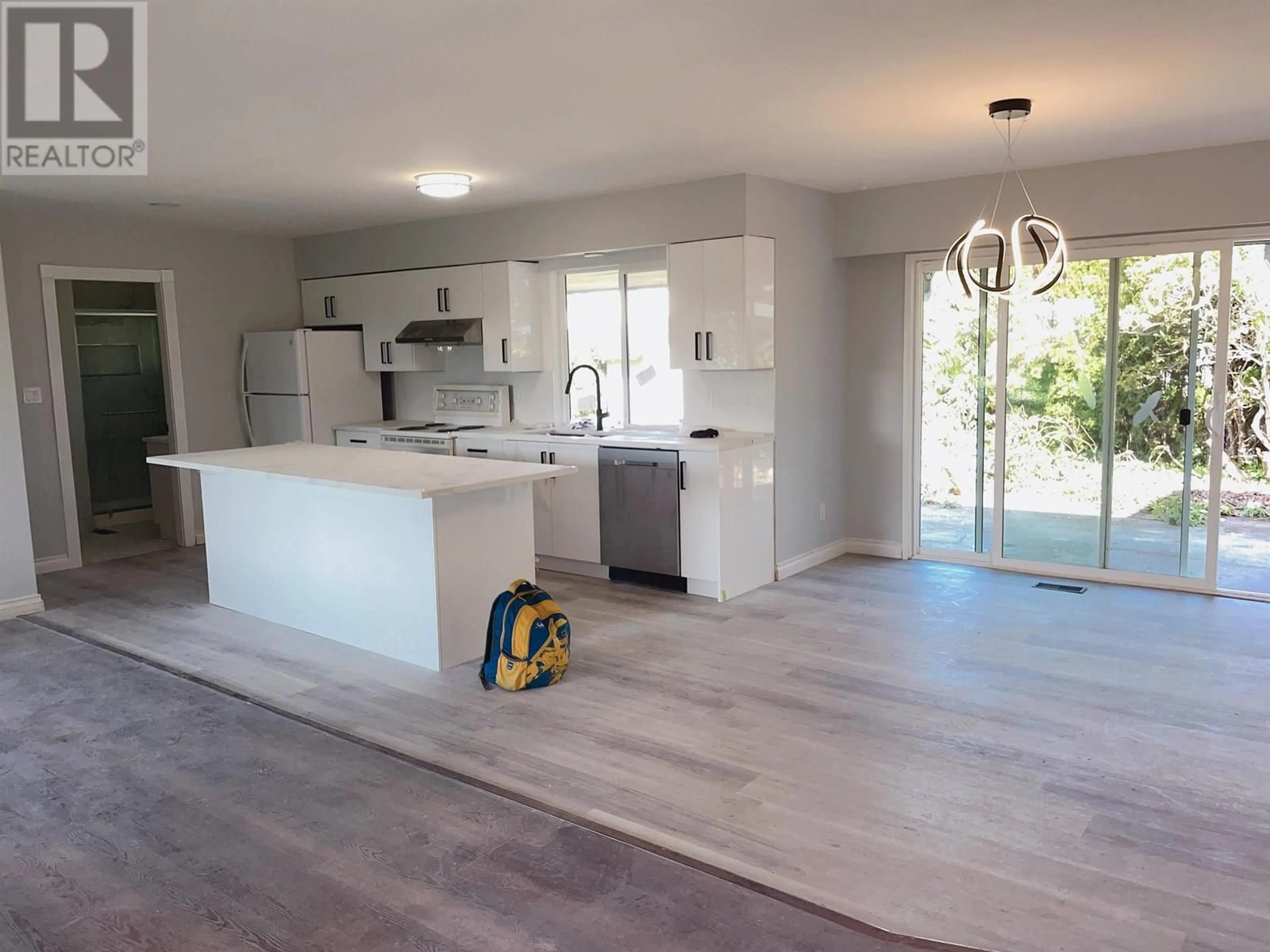 Open concept kitchen, unknown for 20583 DEWDNEY TRUNK ROAD, Maple Ridge British Columbia V2X3E2