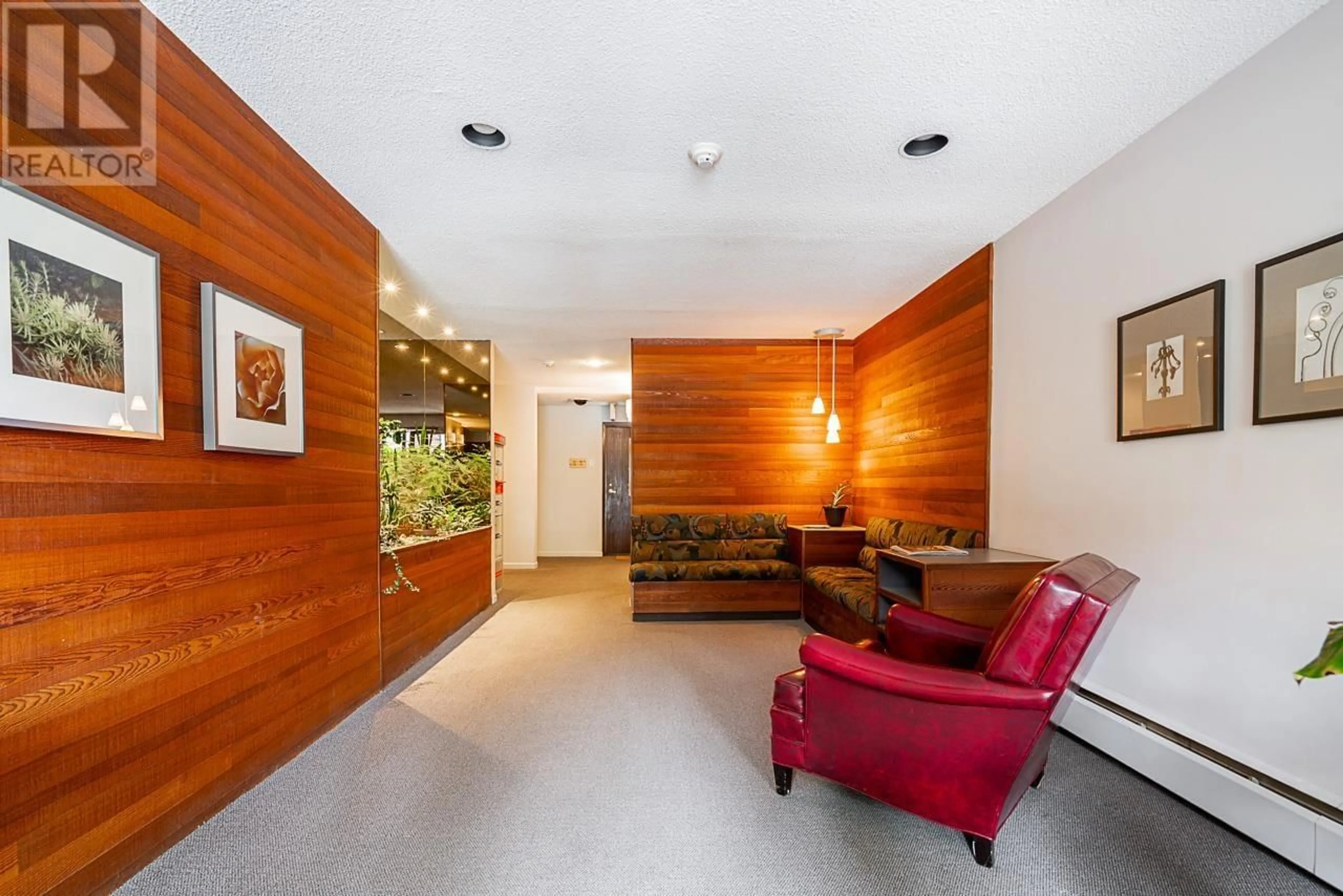 Unknown for 301 - 141 18TH STREET, North Vancouver British Columbia V7L2X3