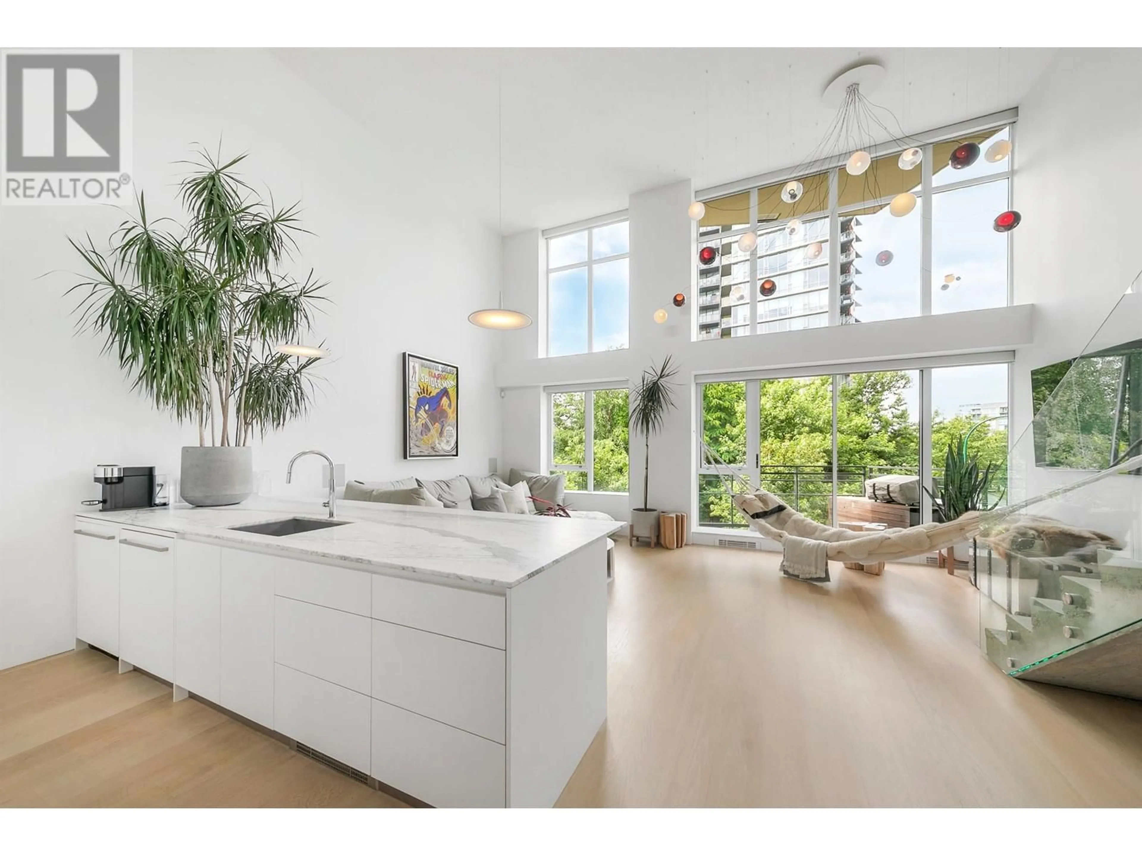 Open concept kitchen, unknown for 307 - 29 SMITHE MEWS, Vancouver British Columbia V6B0B6