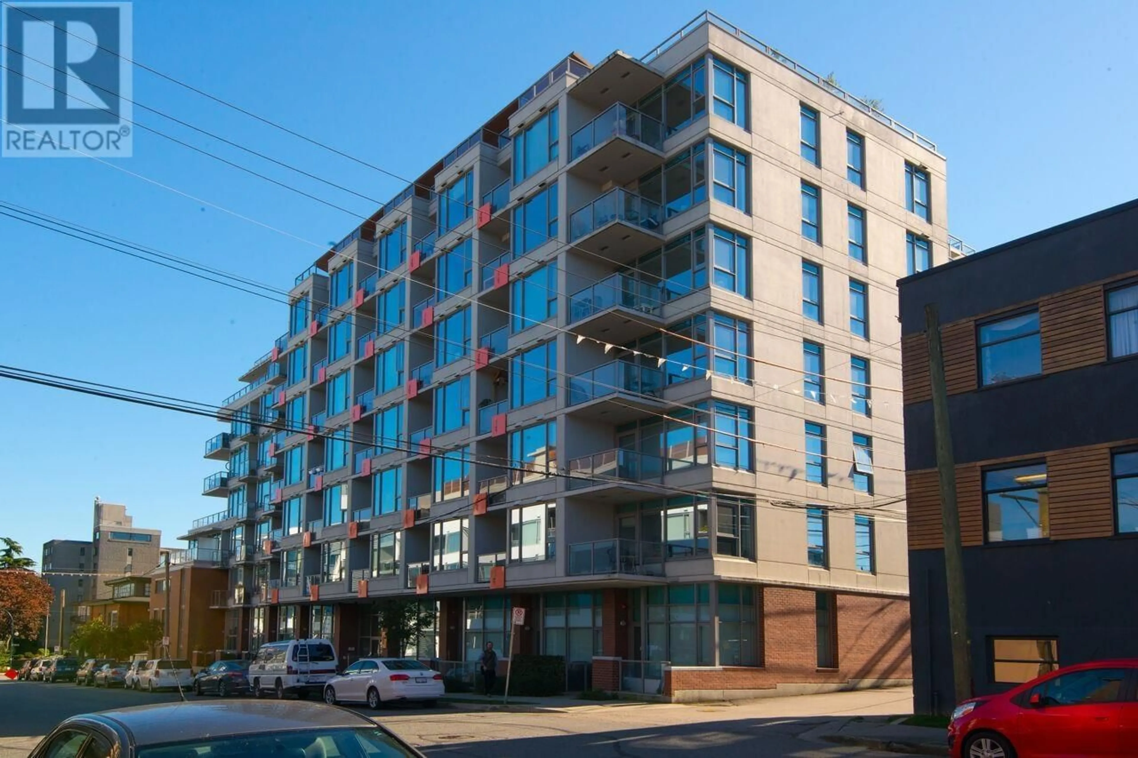 Patio, building for 354 - 250 6 AVENUE, Vancouver British Columbia V5T0B7