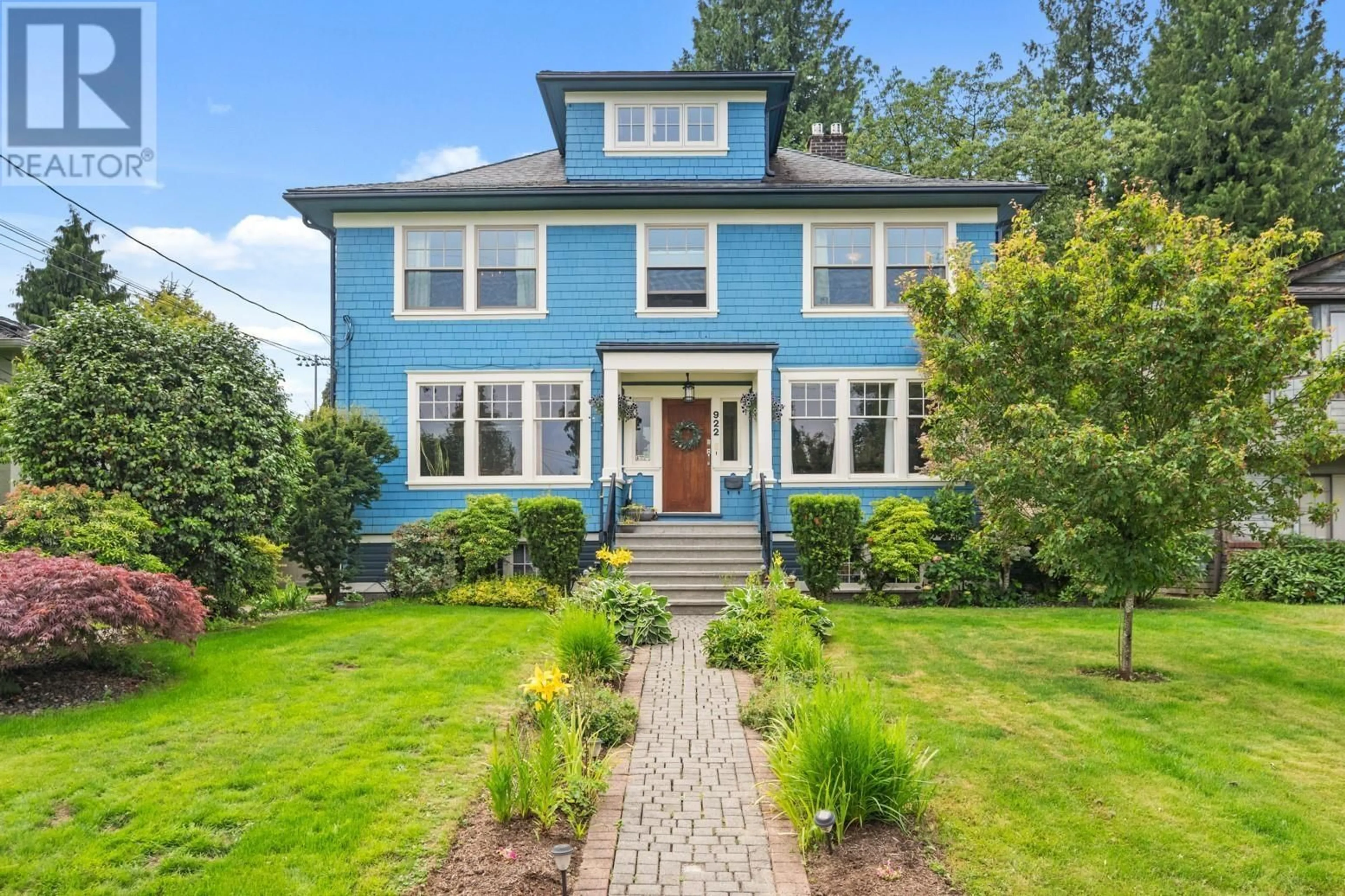 Home with brick exterior material, street for 922 FIFTH STREET, New Westminster British Columbia V3L2Y4