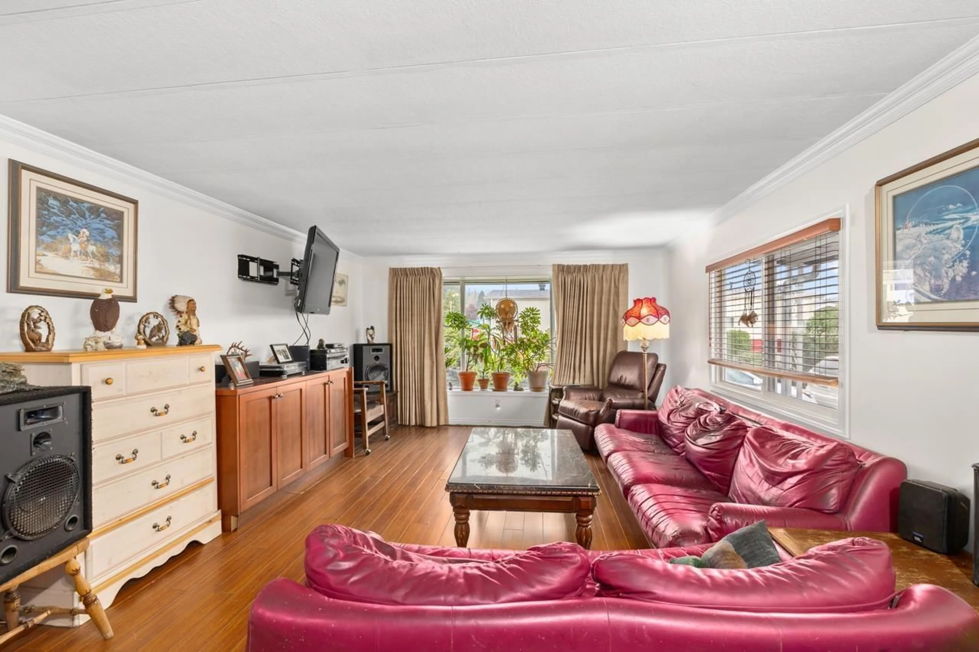 Living room with furniture, unknown for 36 - 8254 134, Surrey British Columbia V3W6M2