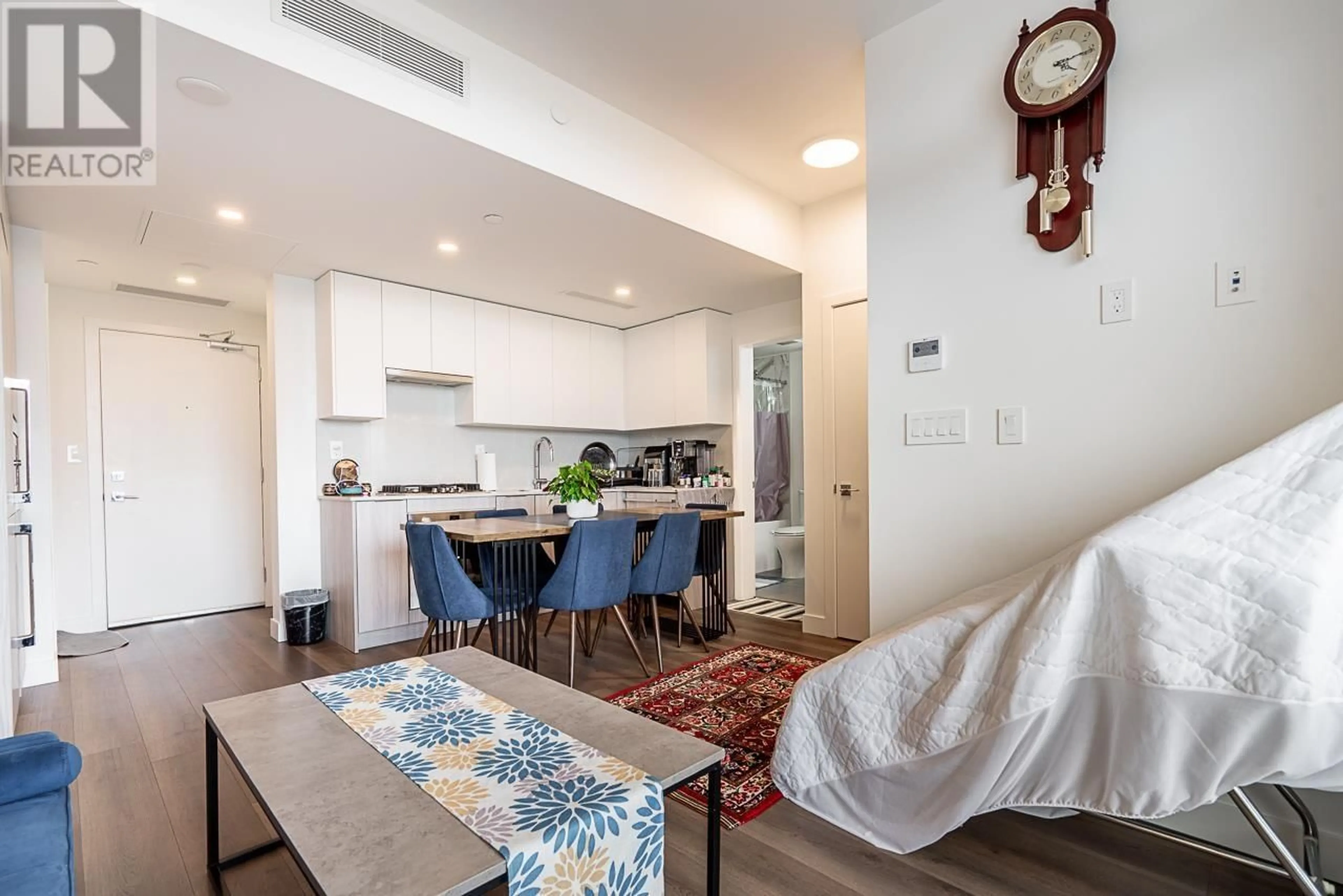 Open concept kitchen, unknown for 1605 - 901 LOUGHEED HIGHWAY, Coquitlam British Columbia V3K3T3