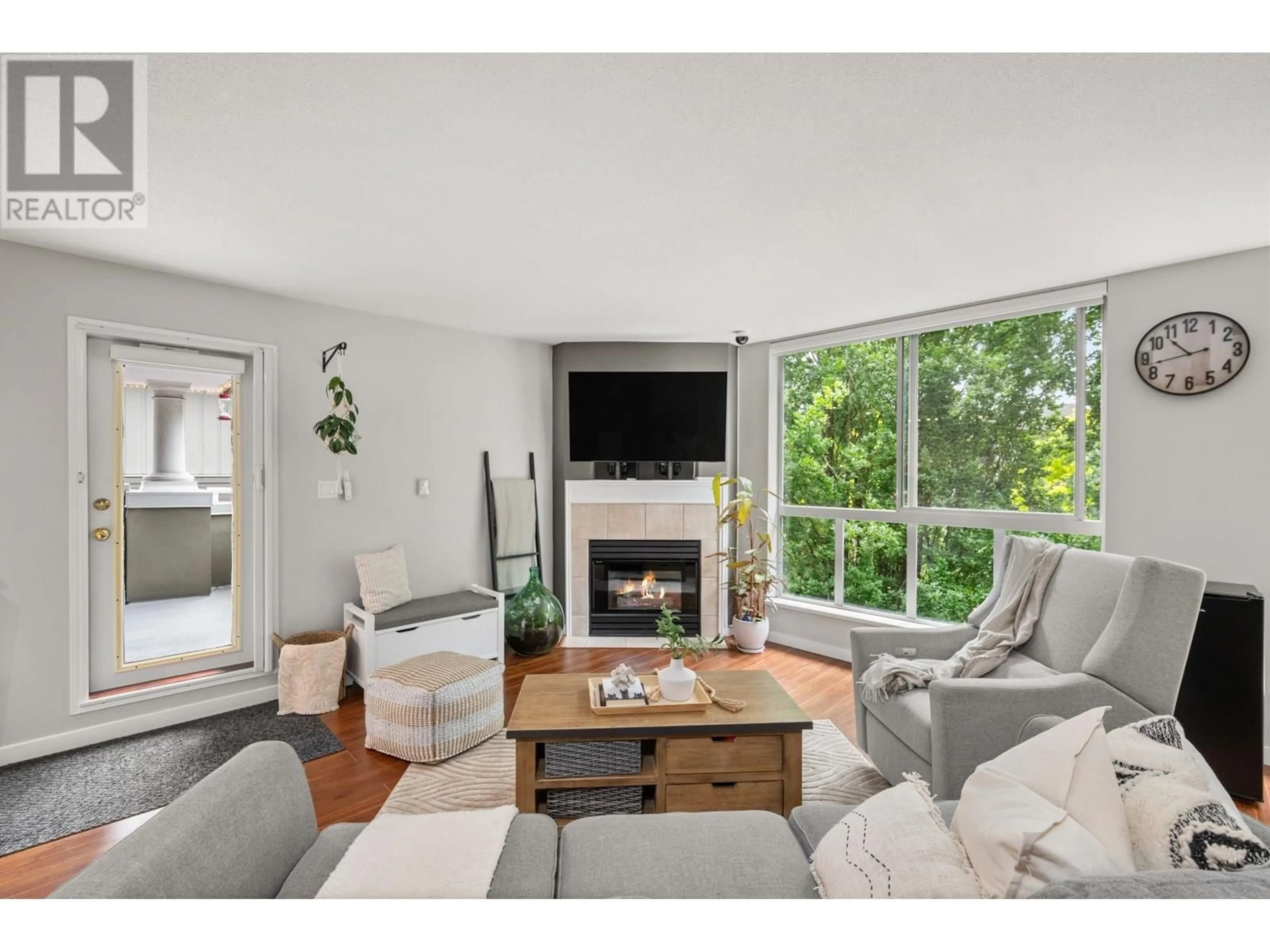 Living room with furniture, wood/laminate floor for PH5 - 2485 ATKINS AVENUE, Port Coquitlam British Columbia V3C1Z1