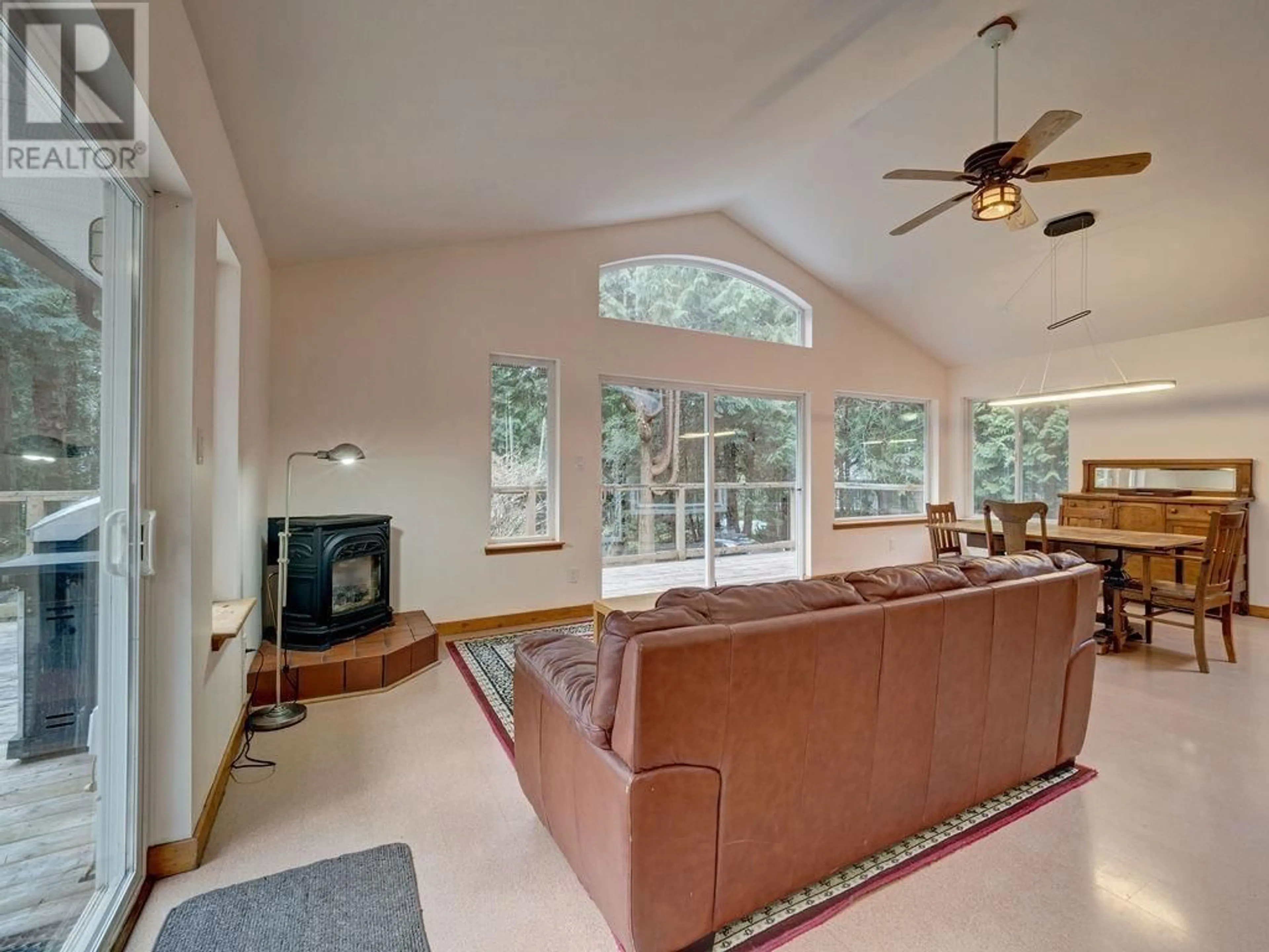 Living room with furniture, unknown for 1028 BLACKBURN ROAD, Roberts Creek British Columbia V0N2W4