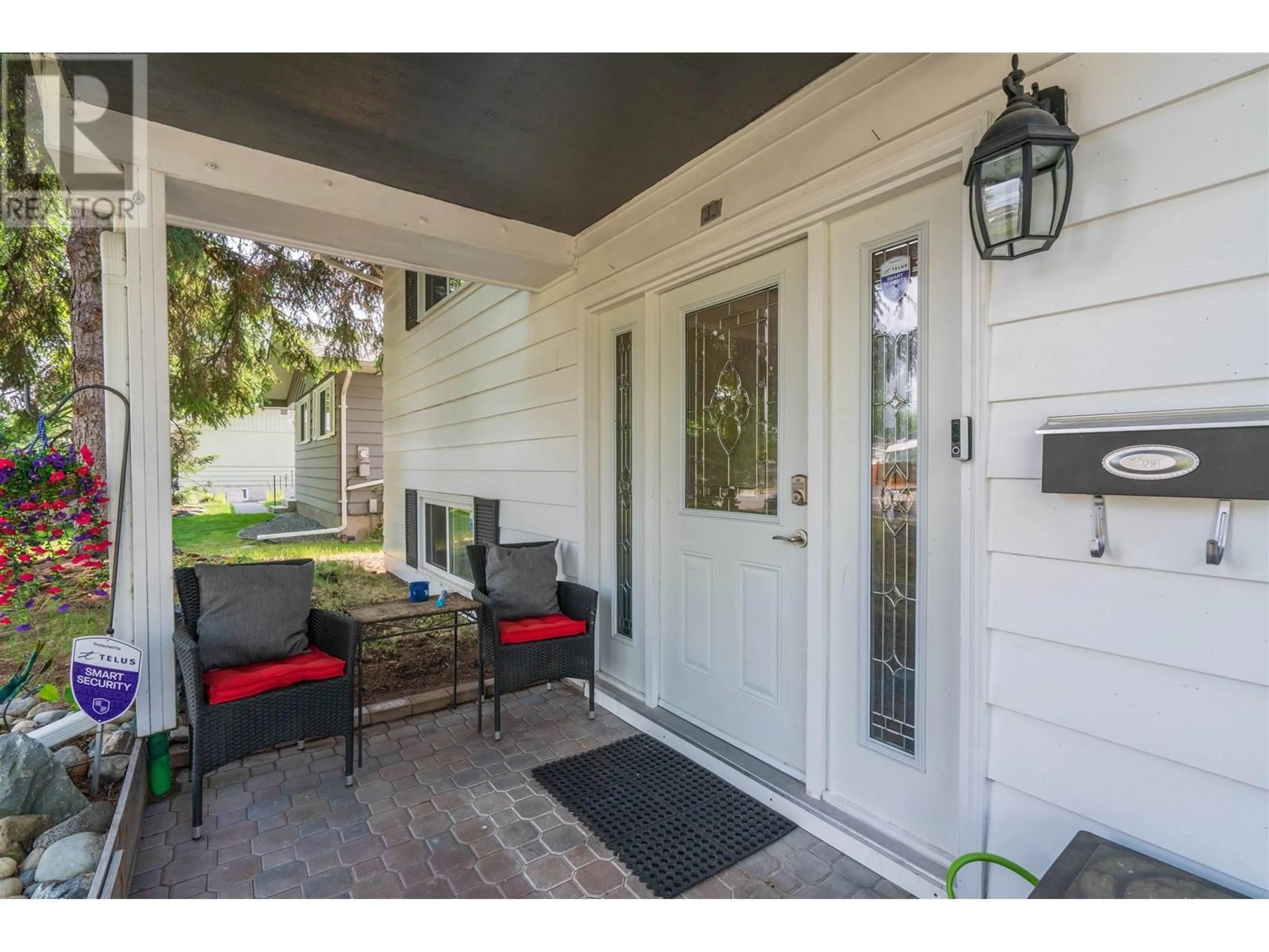 Indoor entryway for 223 TRADER CRESCENT, Prince George British Columbia V2M4M8