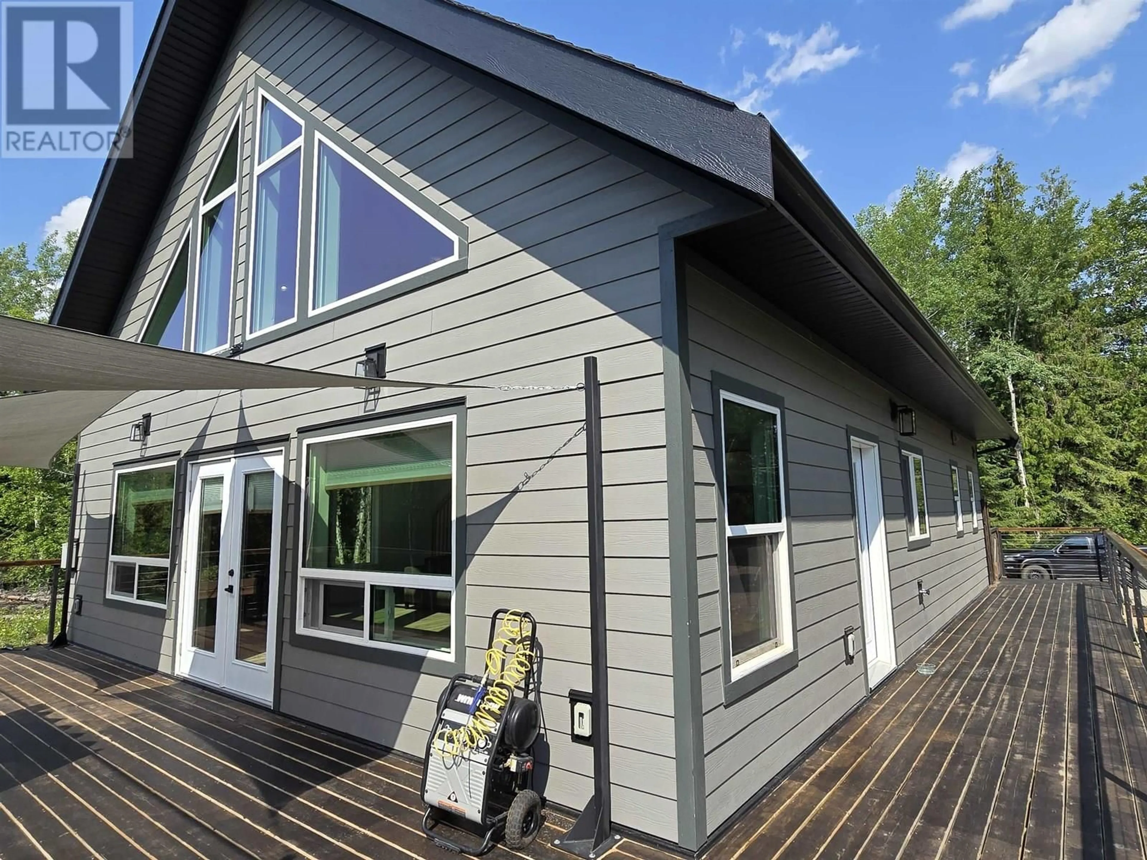 Home with vinyl exterior material, building for 3815 BIRCH HILL ROAD, Quesnel British Columbia V2J6T2
