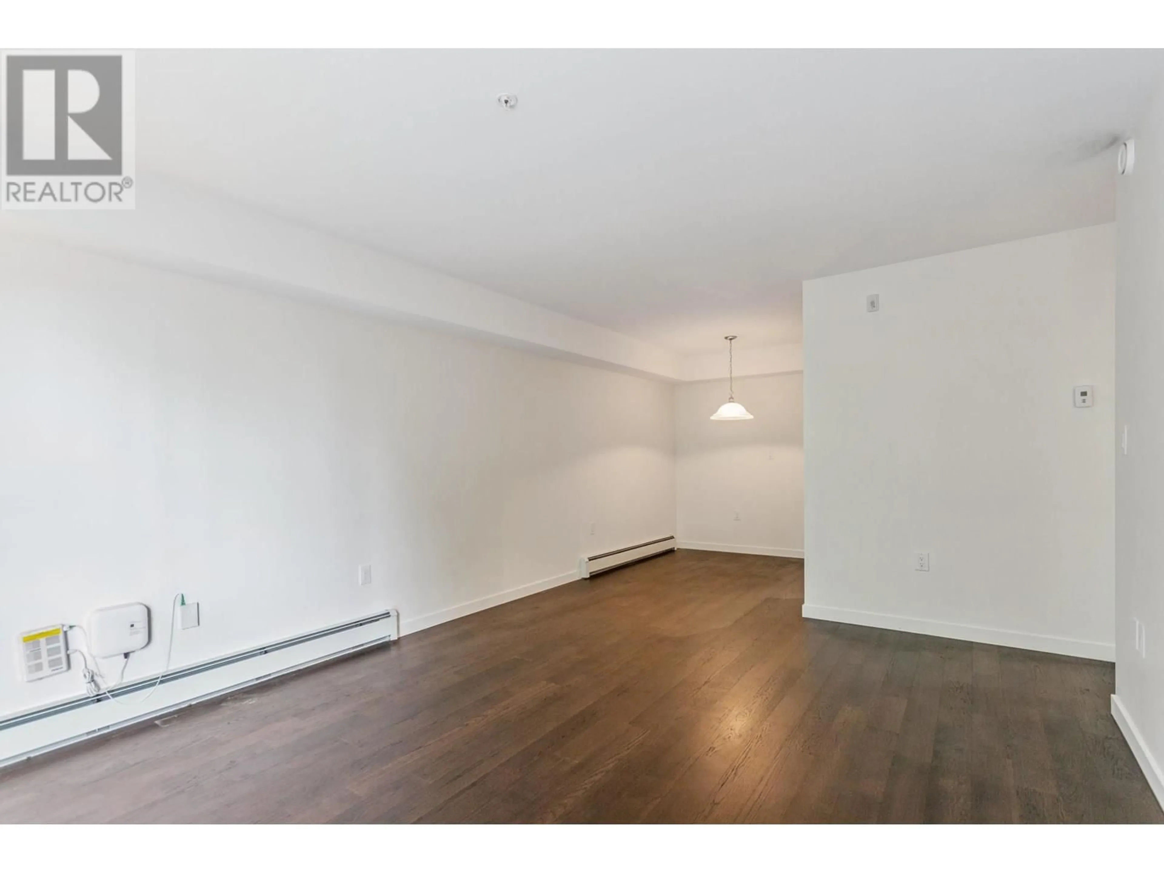 A pic of a room for 105 - 357 2ND STREET, North Vancouver British Columbia V7L1C6