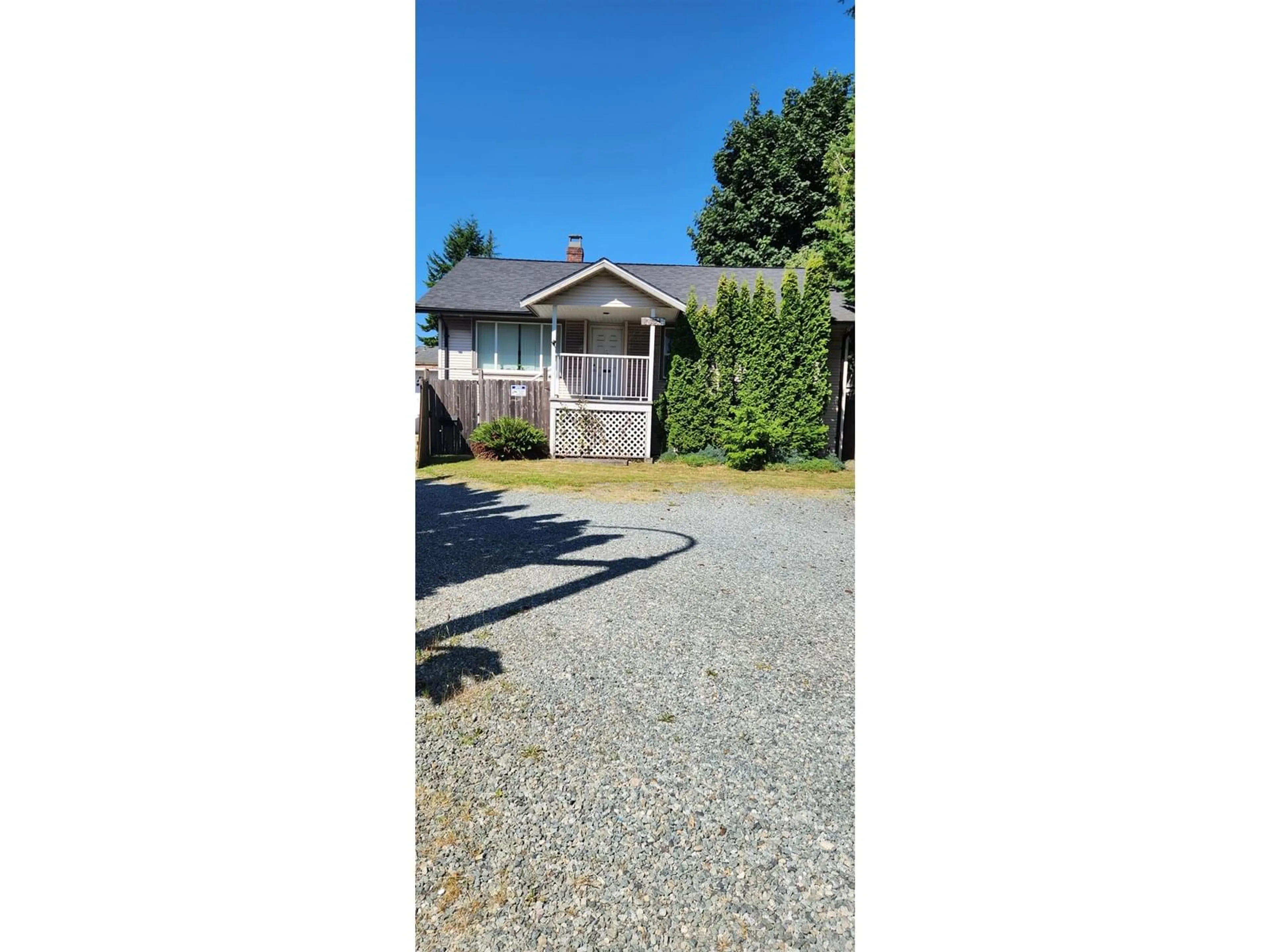 A pic from outside/outdoor area/front of a property/back of a property/a pic from drone, street for 8631 BROOKE, Delta British Columbia V4C4G2