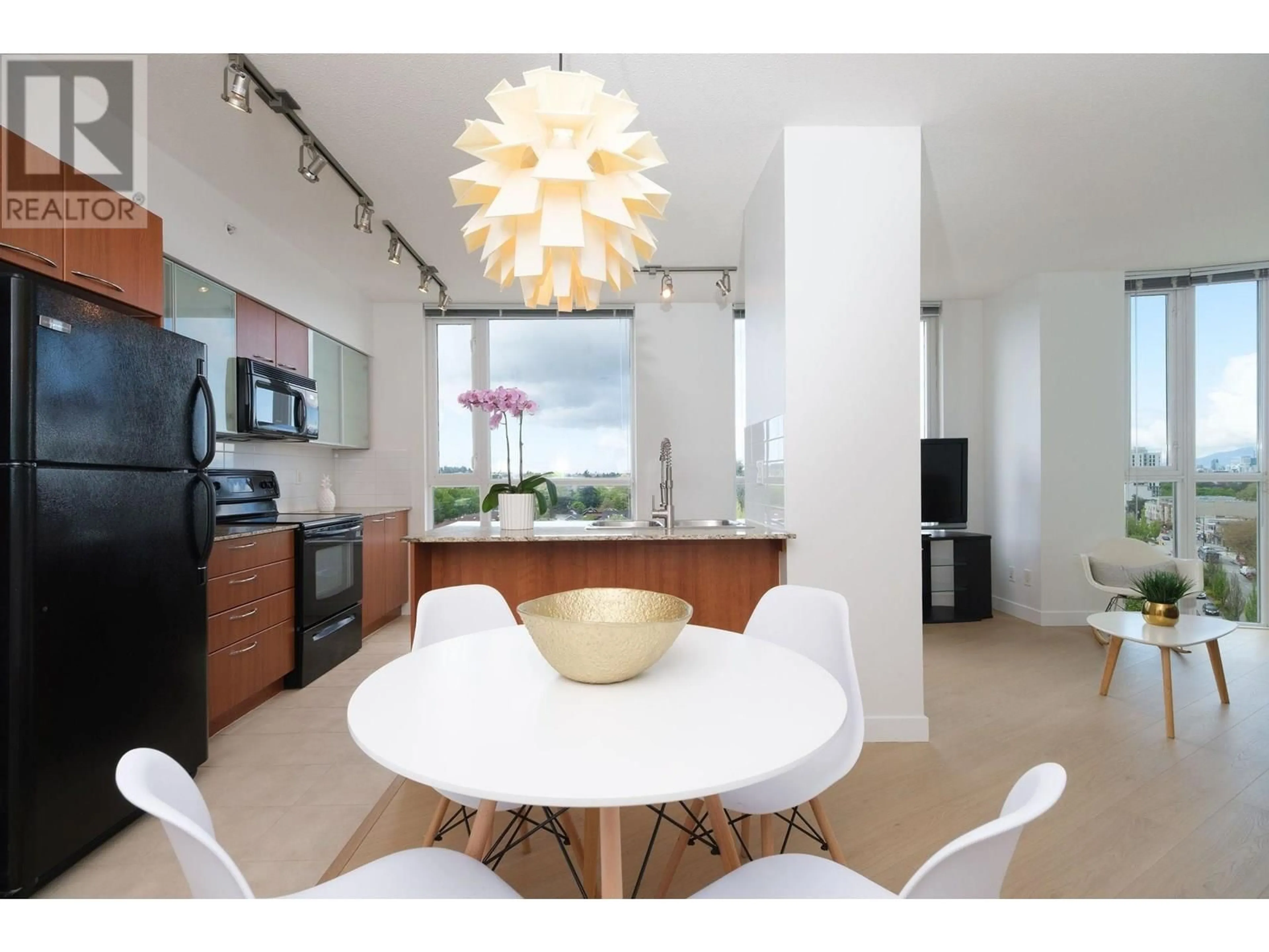 Unknown for 804 - 4028 KNIGHT STREET, Vancouver British Columbia V5N5Y8