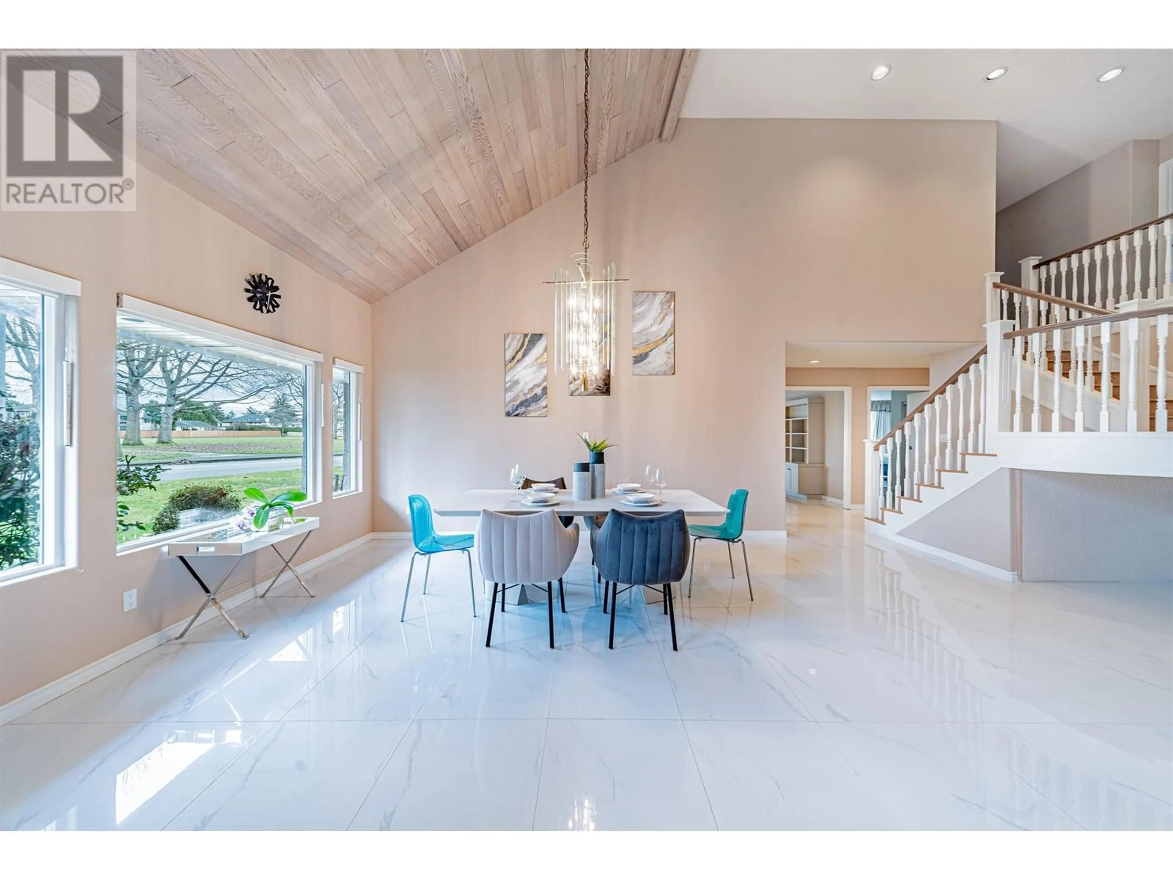 Dining room, ceramic/tile floor for 7215 FROBISHER DRIVE, Richmond British Columbia V7C4P8