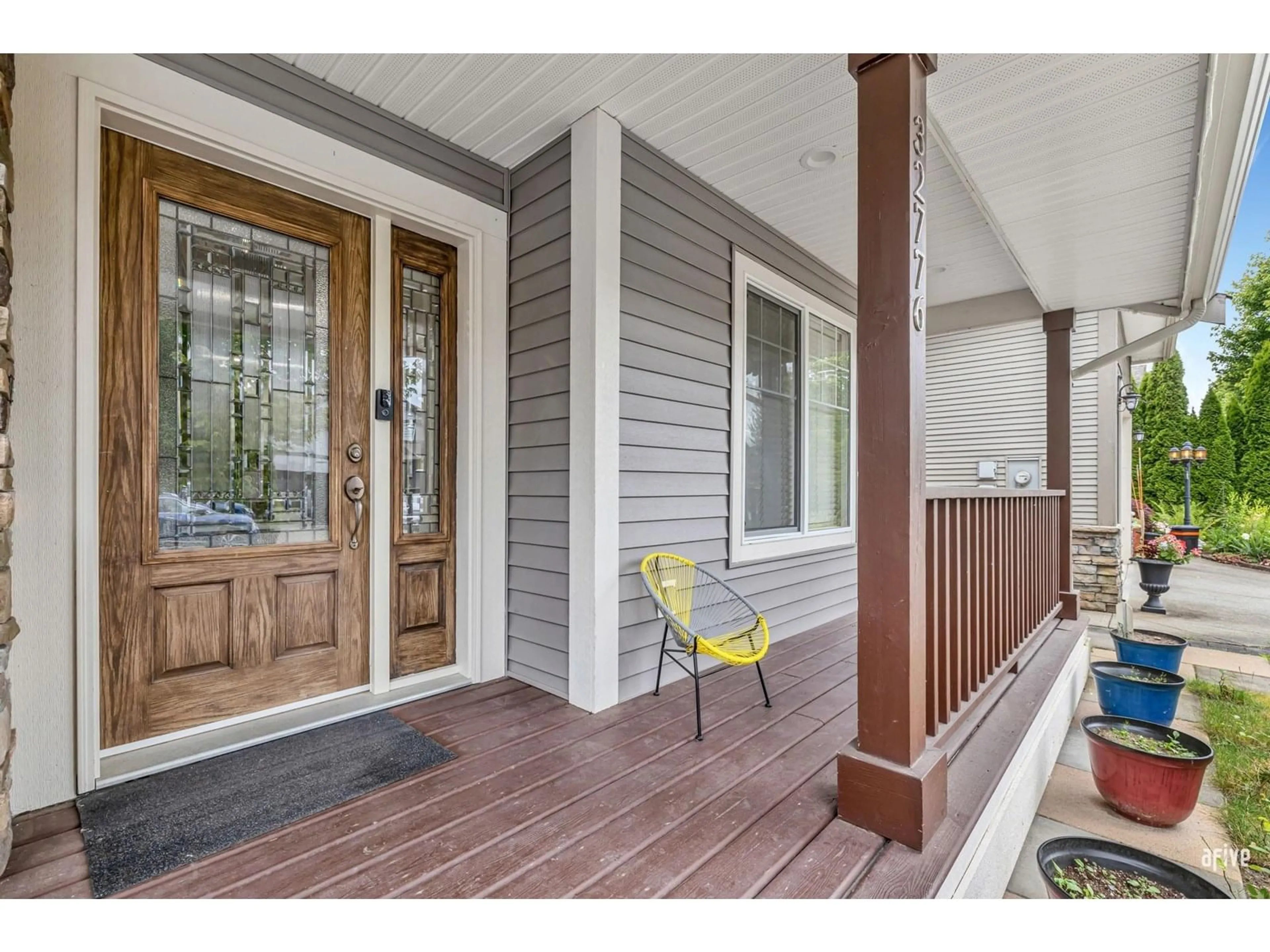 Indoor entryway for 32776 HOOD, Mission British Columbia V2V7R9