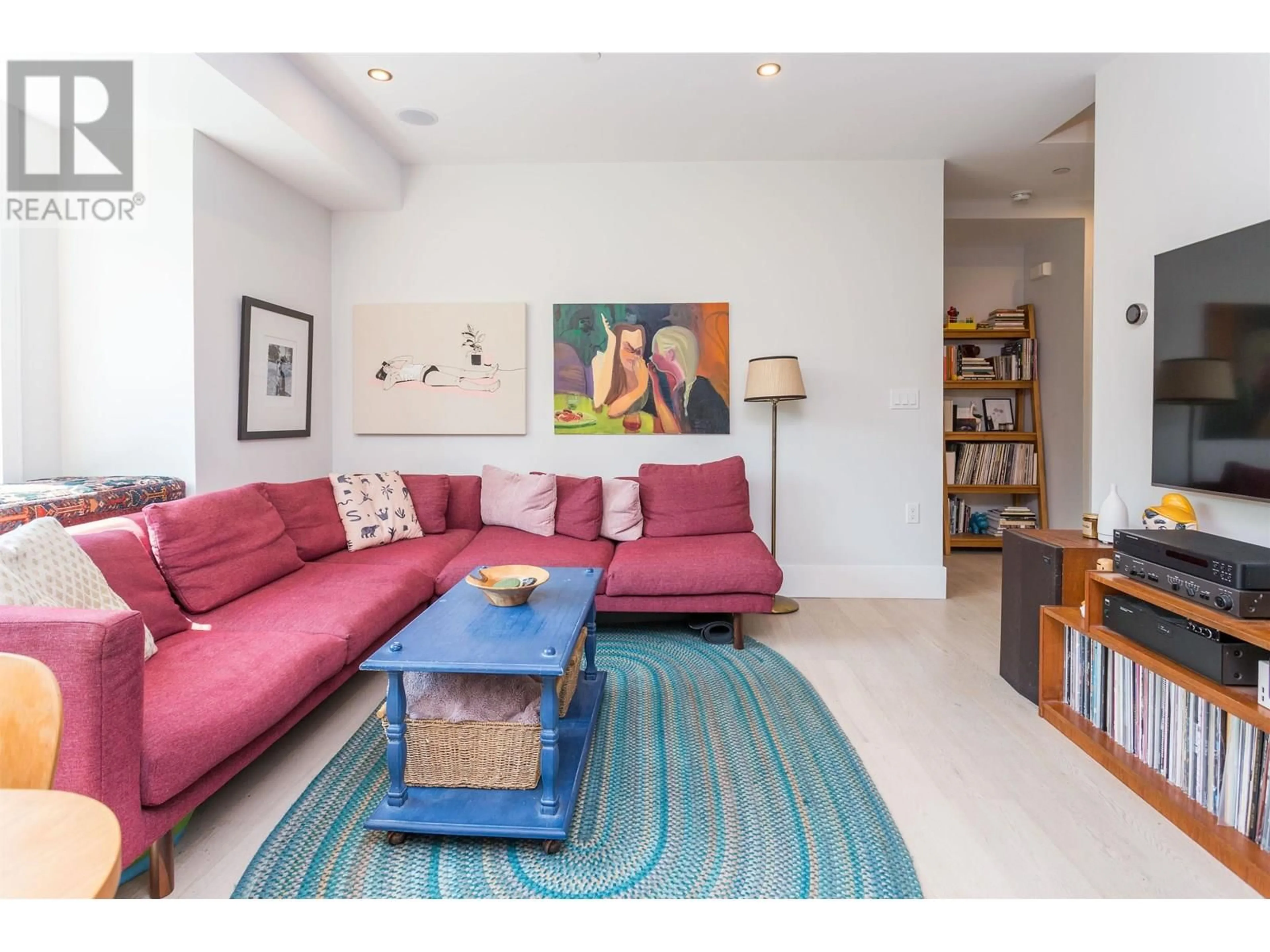 Living room with furniture, unknown for 2 - 1152 COMOX STREET, Vancouver British Columbia V6E1K5