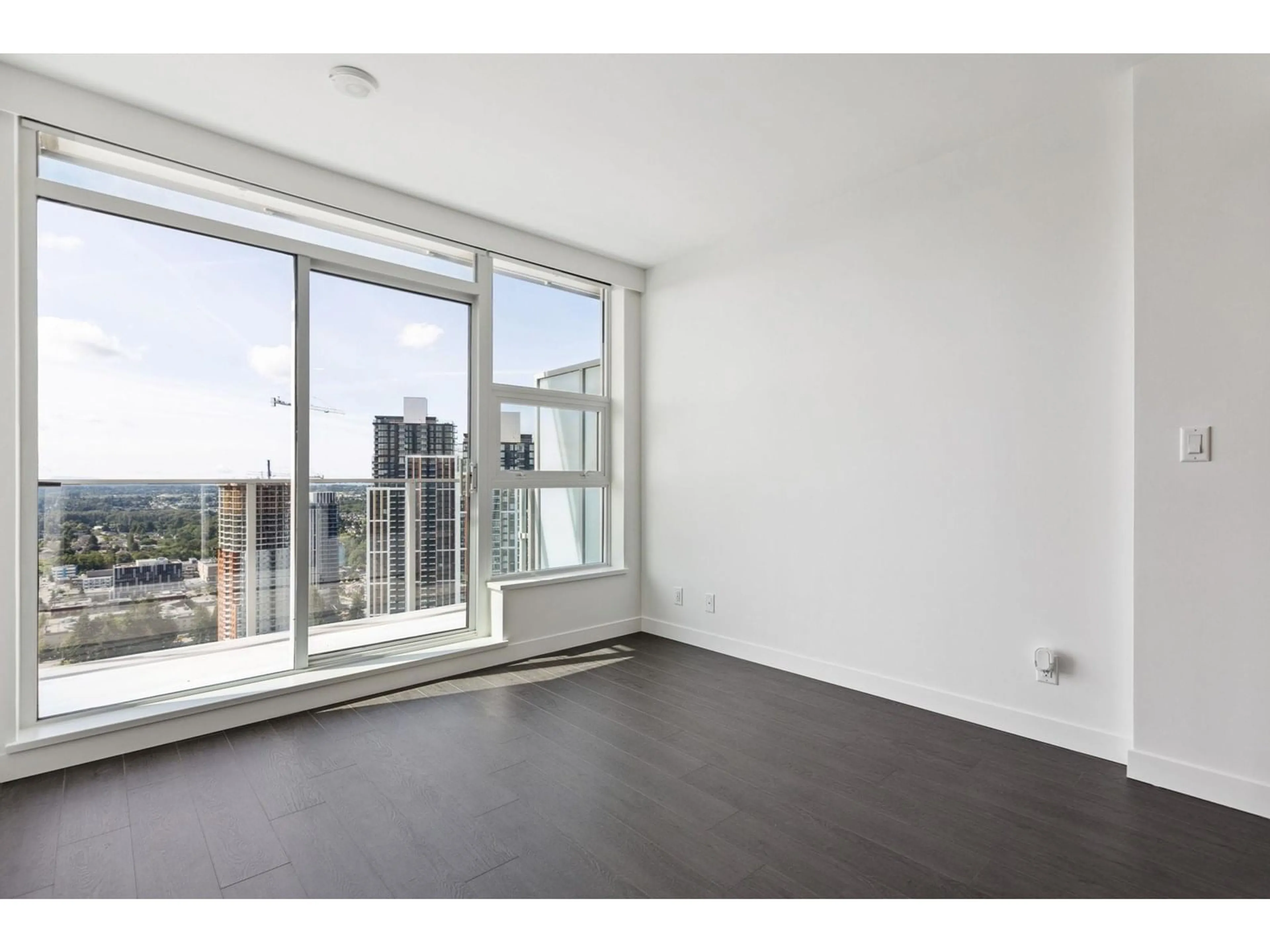 A pic of a room for 3804 - 13768 100, Surrey British Columbia V3T0V2