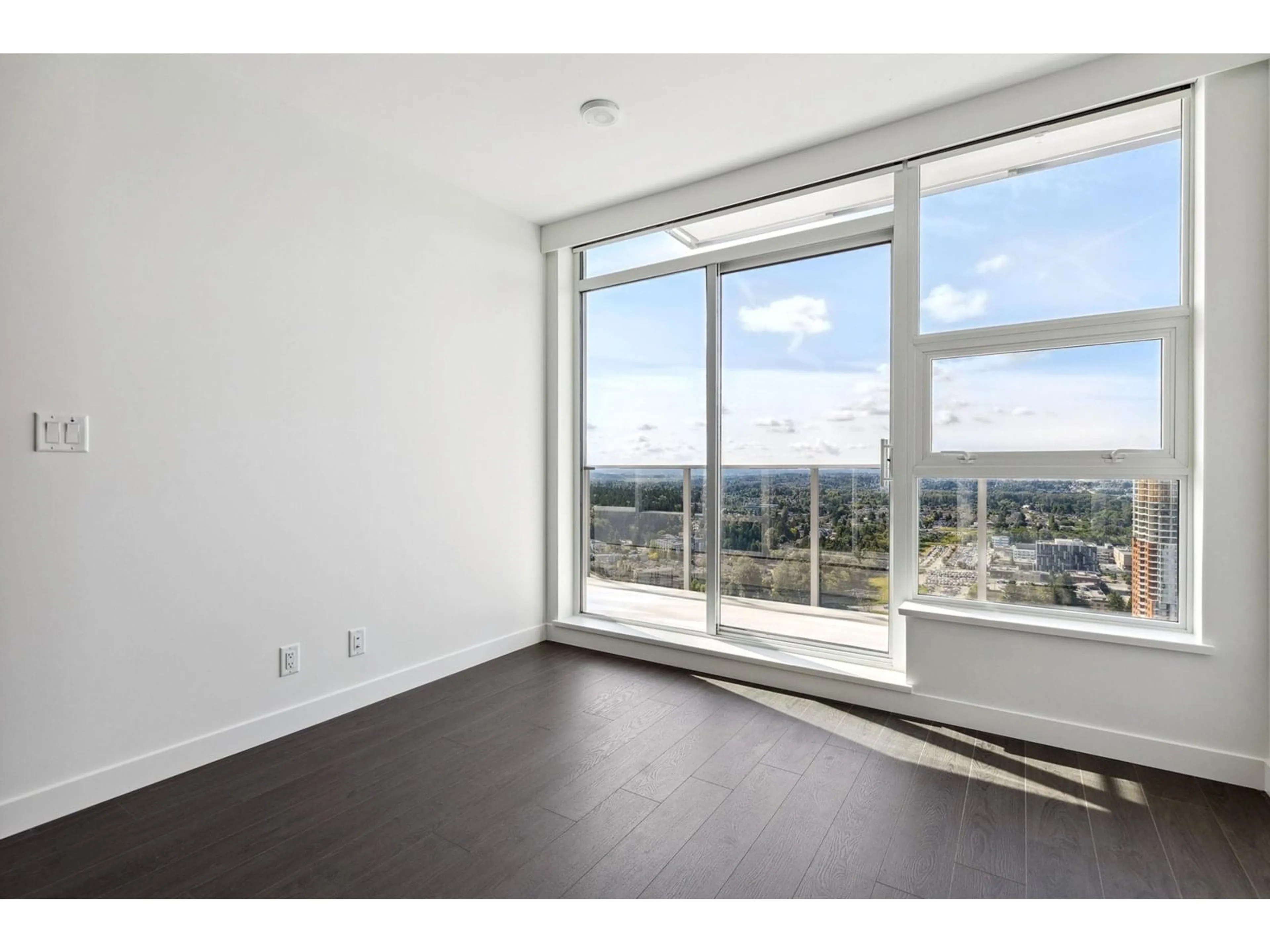 A pic of a room for 3804 - 13768 100, Surrey British Columbia V3T0V2