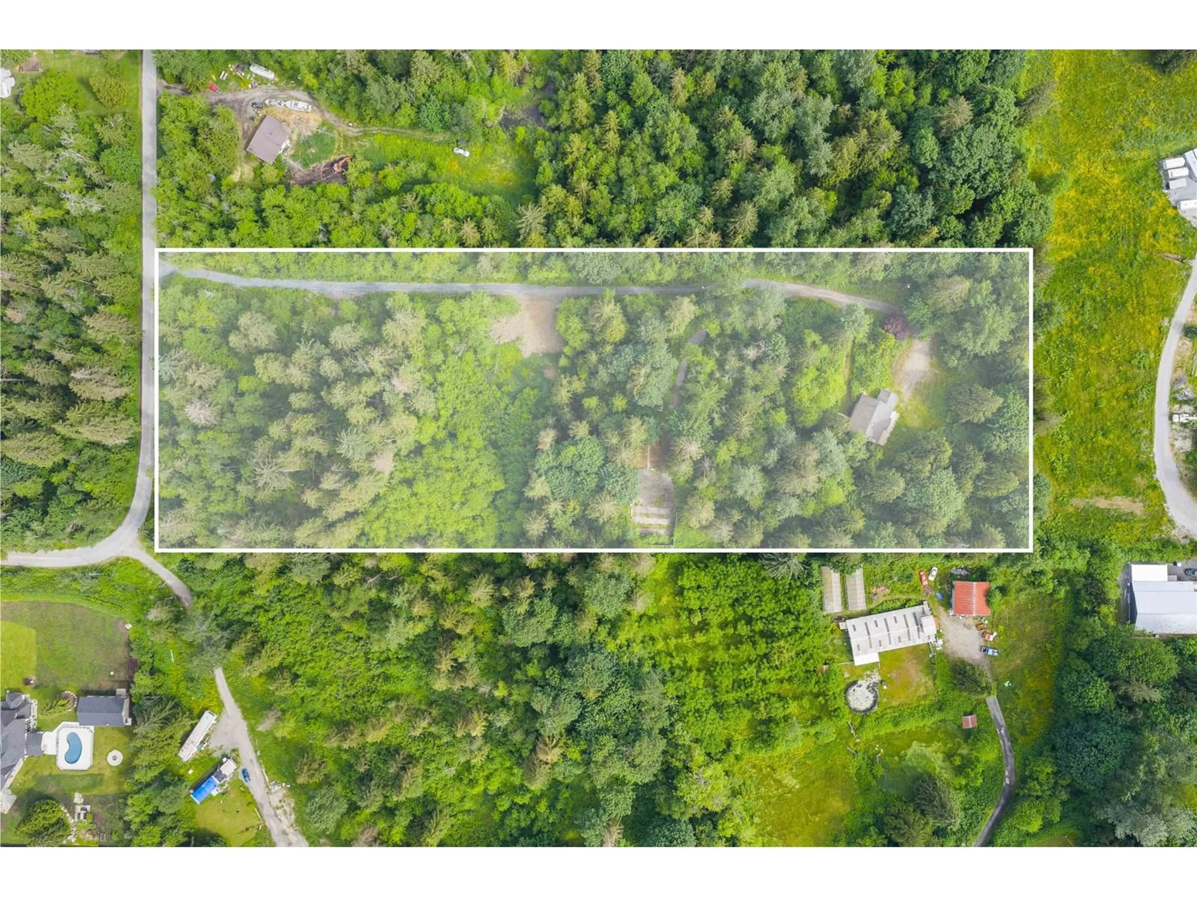 A pic from outside/outdoor area/front of a property/back of a property/a pic from drone, forest/trees view for 9232 FARRINGTON, Mission British Columbia V4S1J6