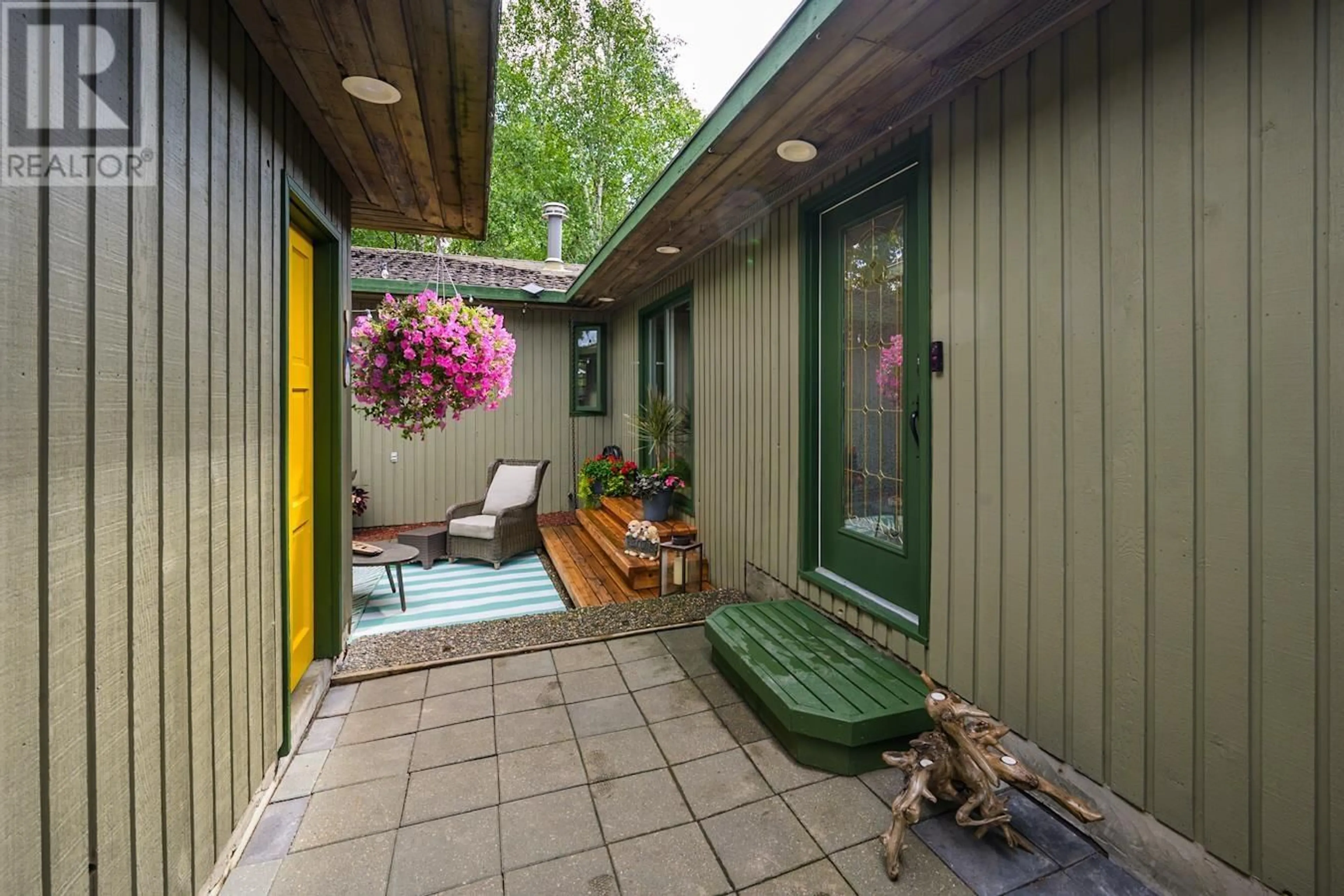 Patio, street for 7546 ST PATRICK AVENUE, Prince George British Columbia V2N4B8
