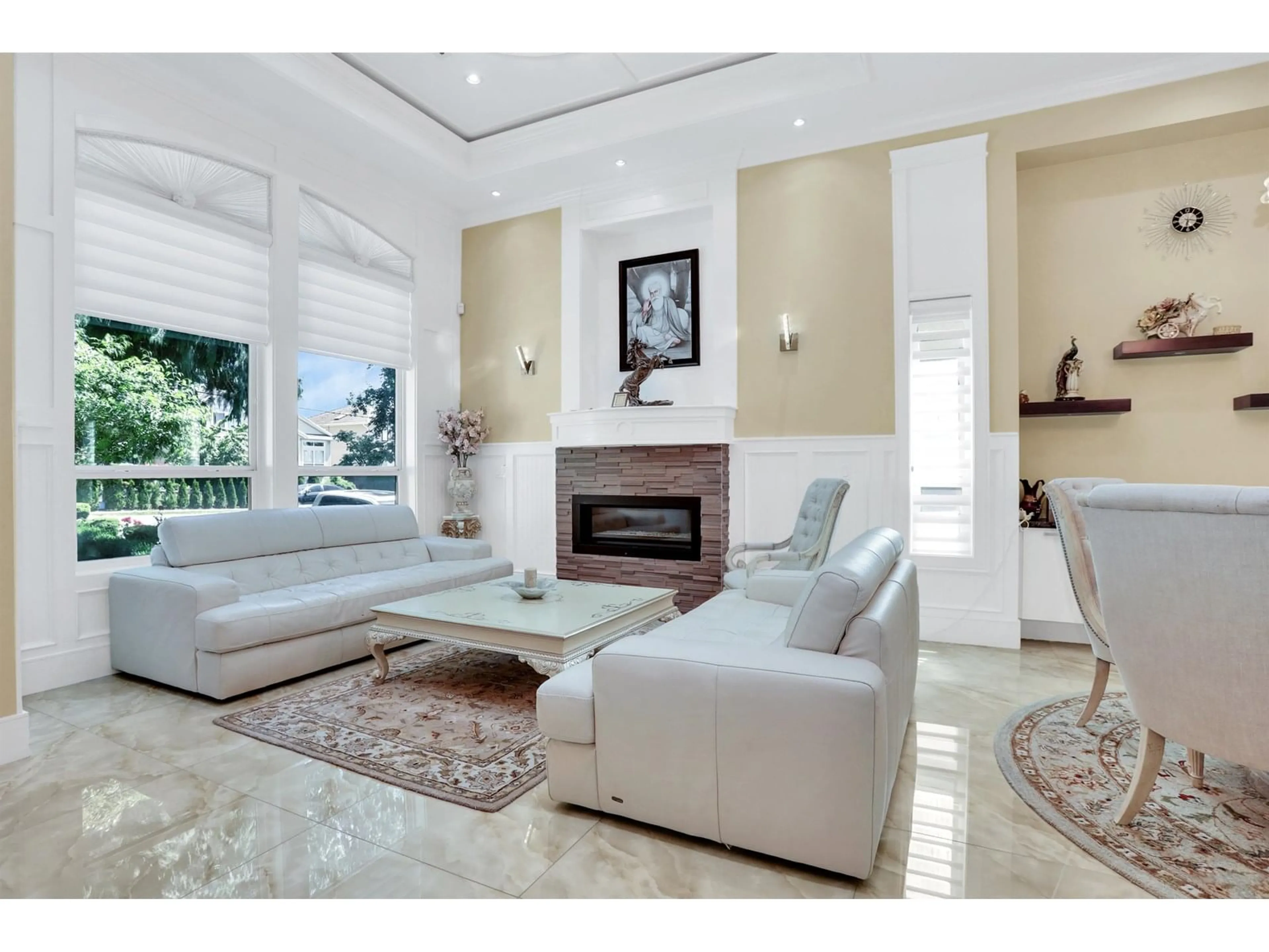 Living room with furniture, ceramic/tile floor for 7677 117, Delta British Columbia V4C6A7