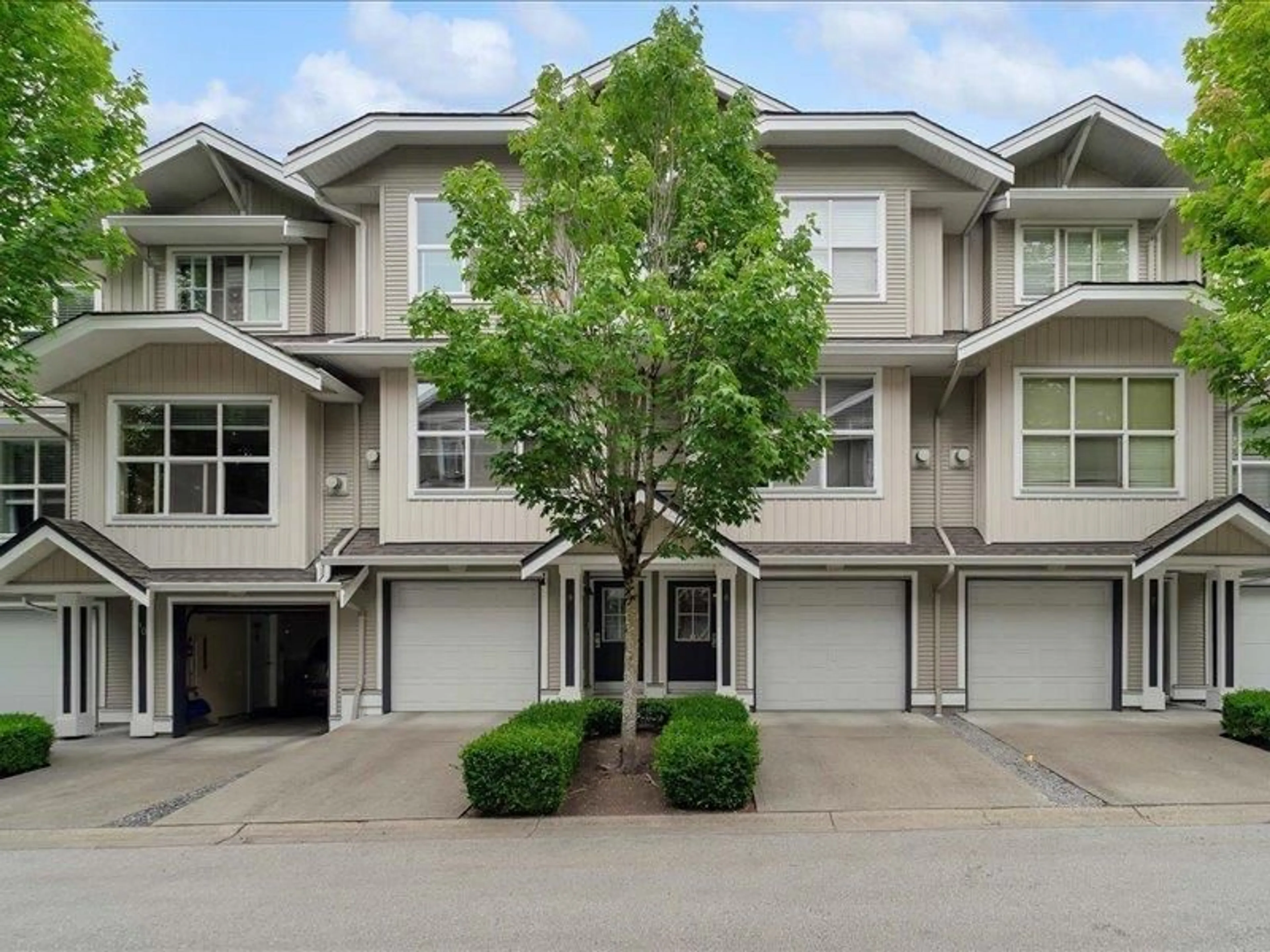 Unknown for 8 - 20460 66, Langley British Columbia V2Y3B6