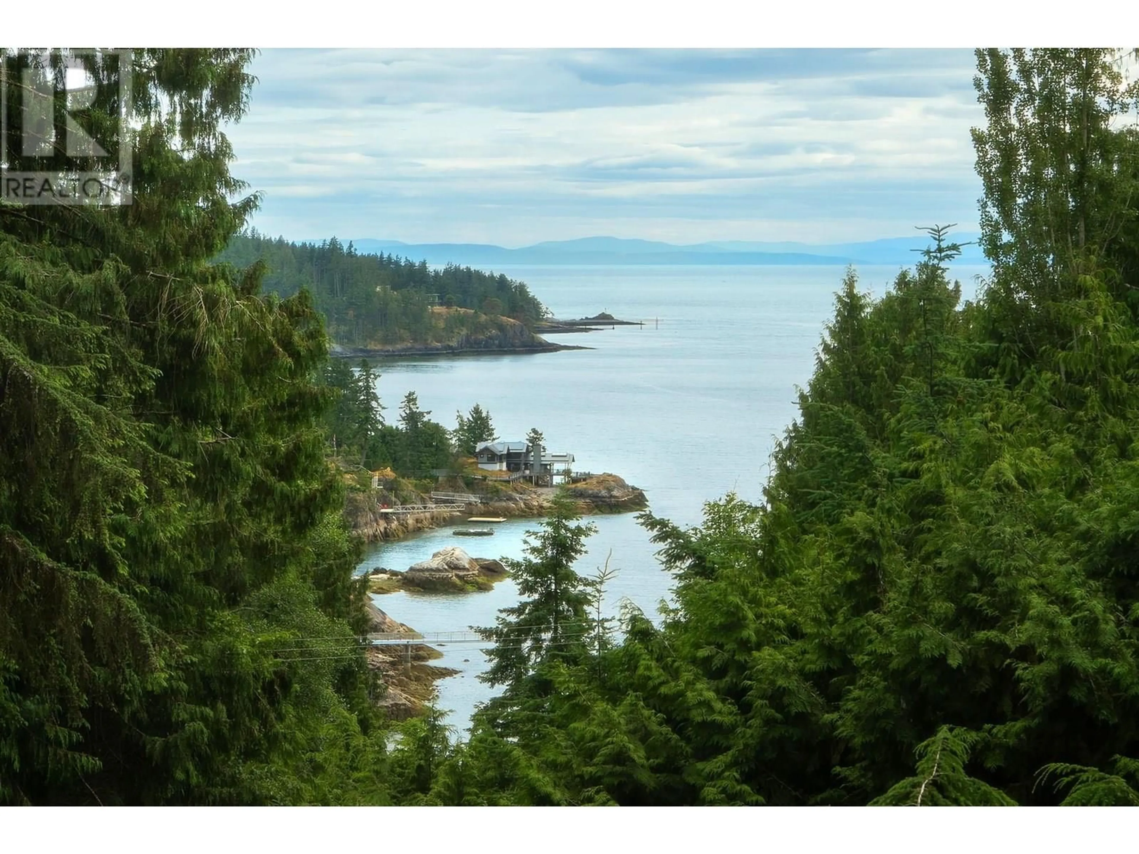 Blurry image for 733 WINDJAMMER ROAD, Bowen Island British Columbia V0N1G2