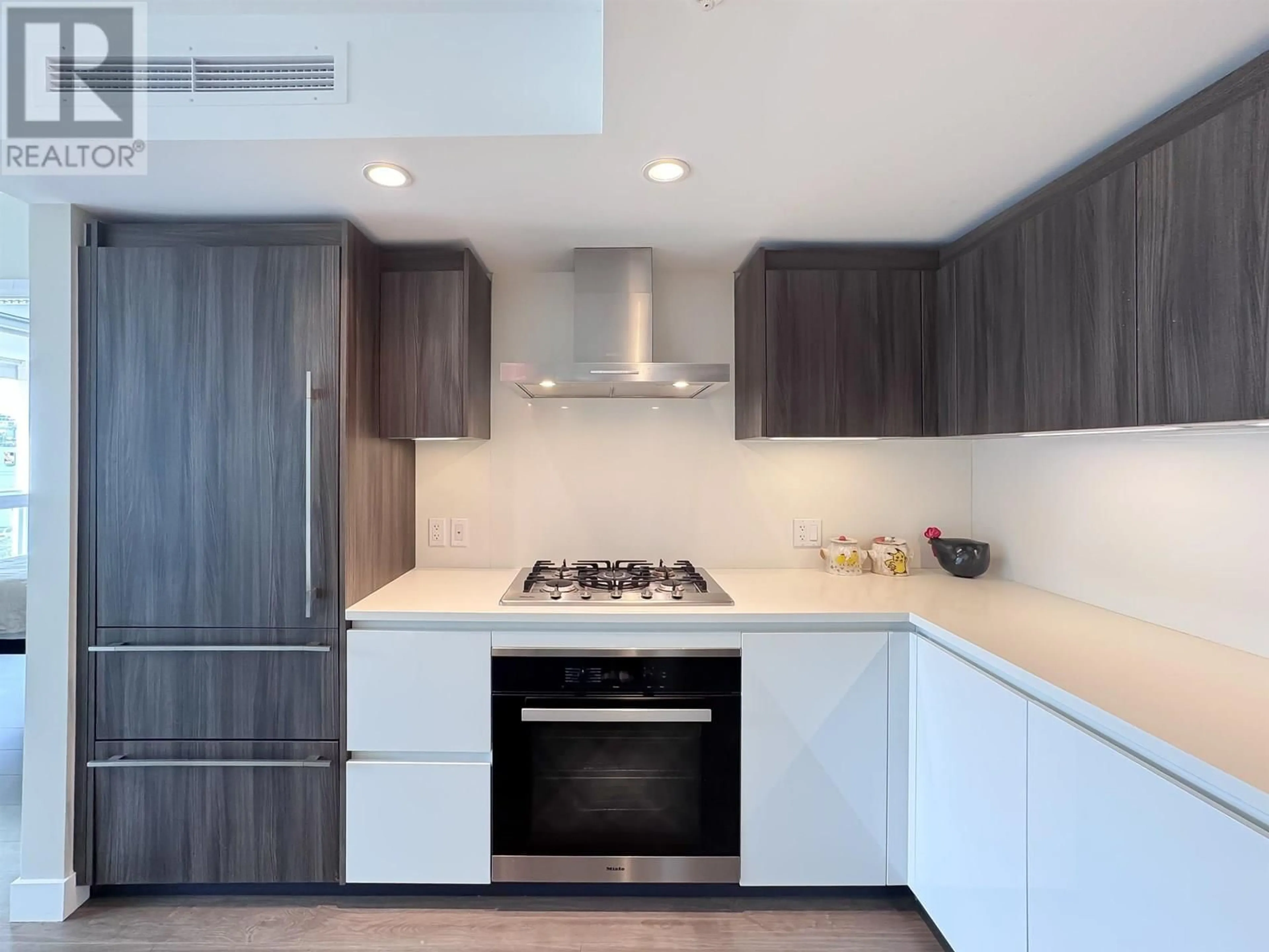 Contemporary kitchen, unknown for 314 - 8133 COOK ROAD, Richmond British Columbia V6Y0L7