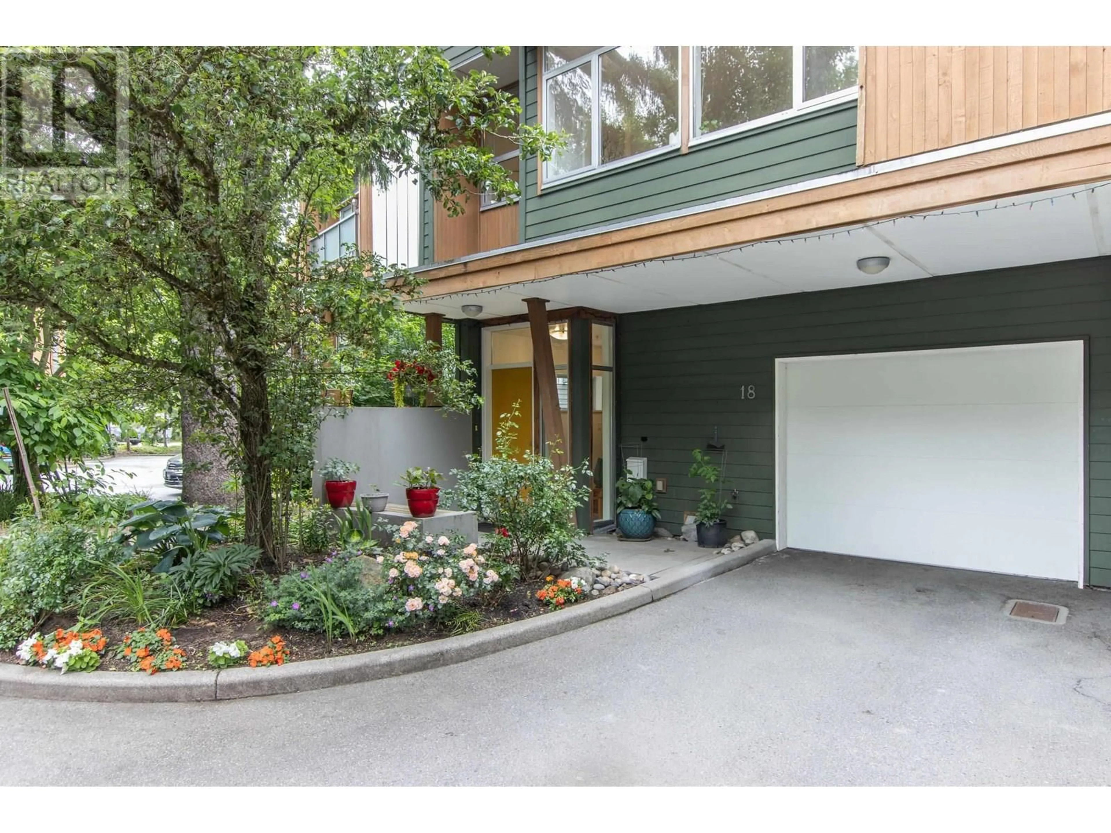 Unknown for 18 - 39893 GOVERNMENT ROAD, Squamish British Columbia V6B0G7
