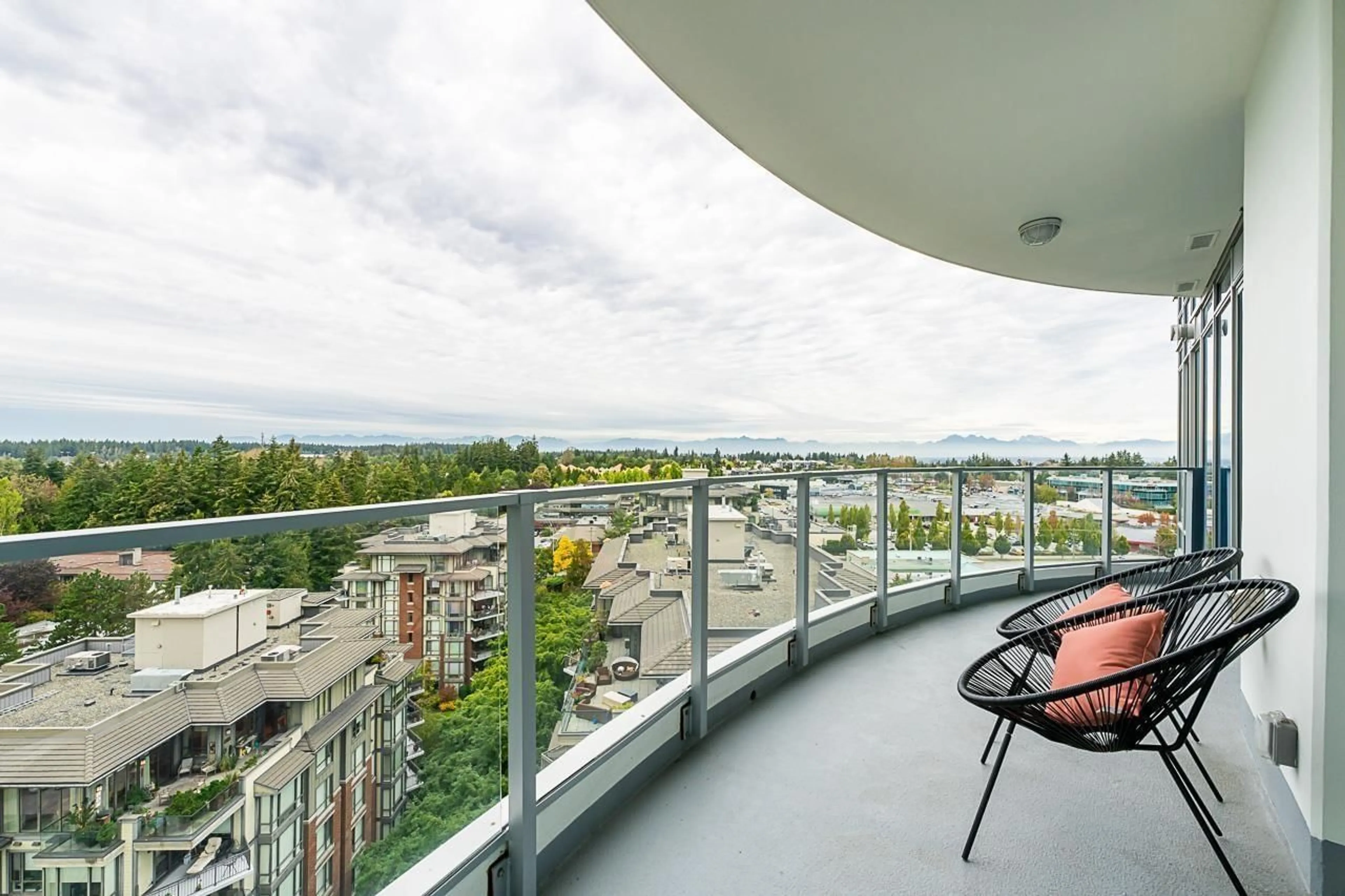 Balcony in the apartment, city buildings view from balcony for 1201 - 1501 FOSTER, White Rock British Columbia V4B0C3