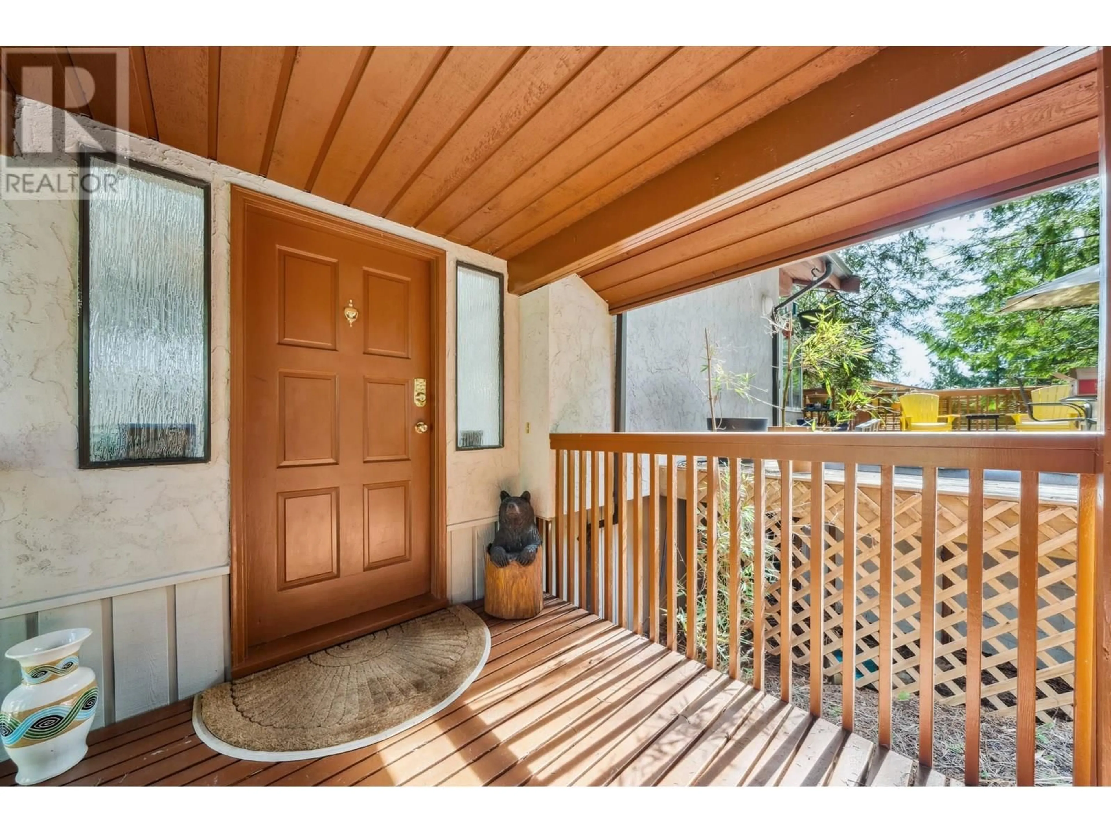 Indoor entryway for 4706 MEADFEILD ROAD, West Vancouver British Columbia V7W2W6