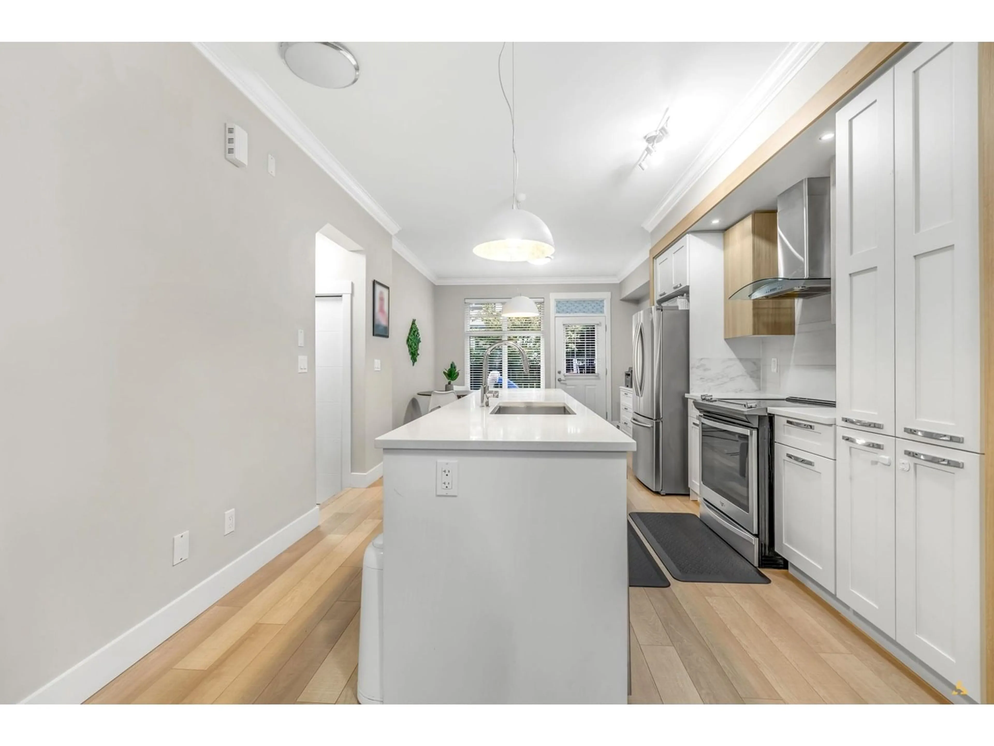 Open concept kitchen, unknown for 38 - 6350 142, Surrey British Columbia V3X1B8