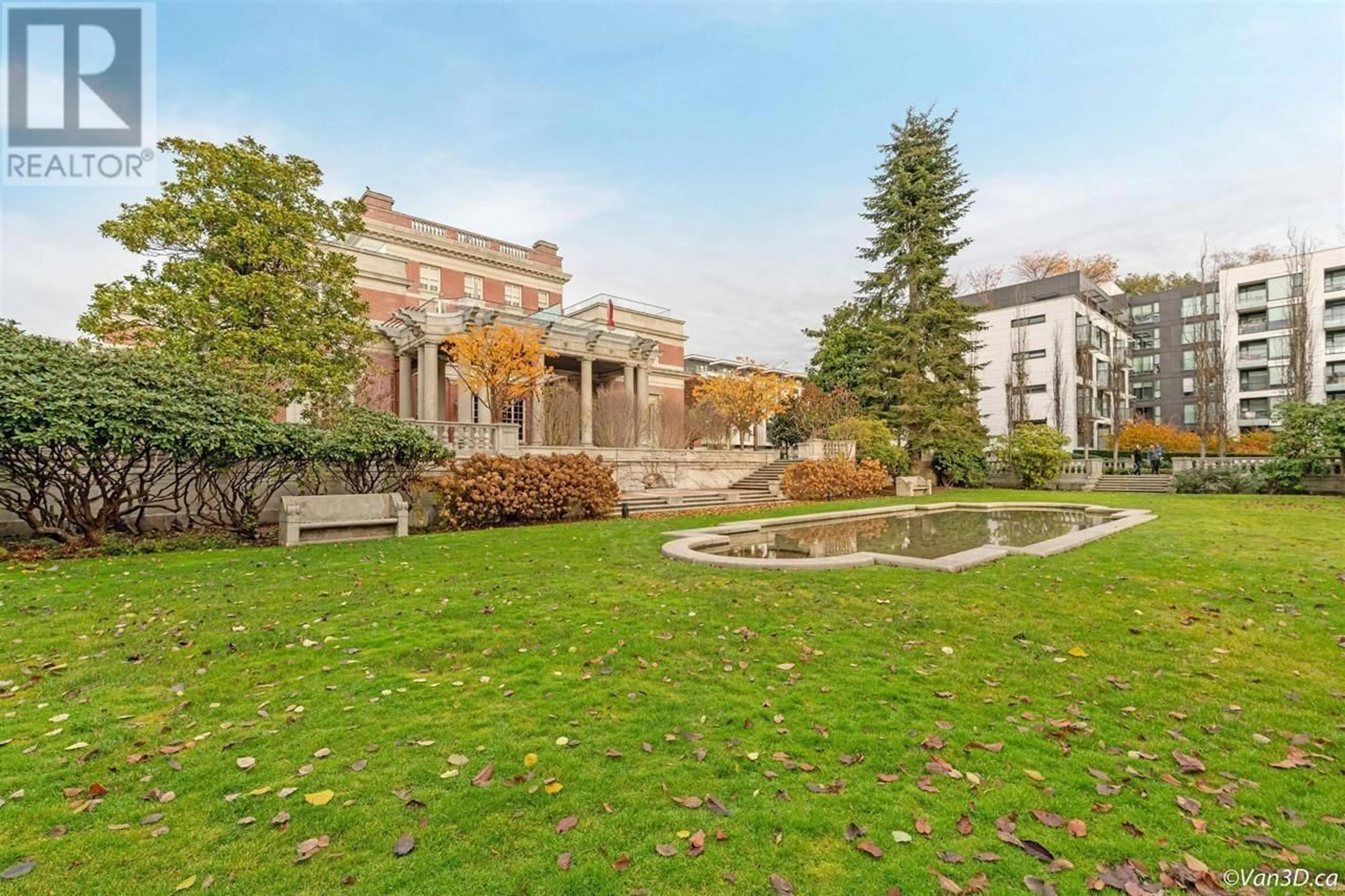 Patio, unknown for 201 - 1561 57TH AVENUE, Vancouver British Columbia V6P0H5