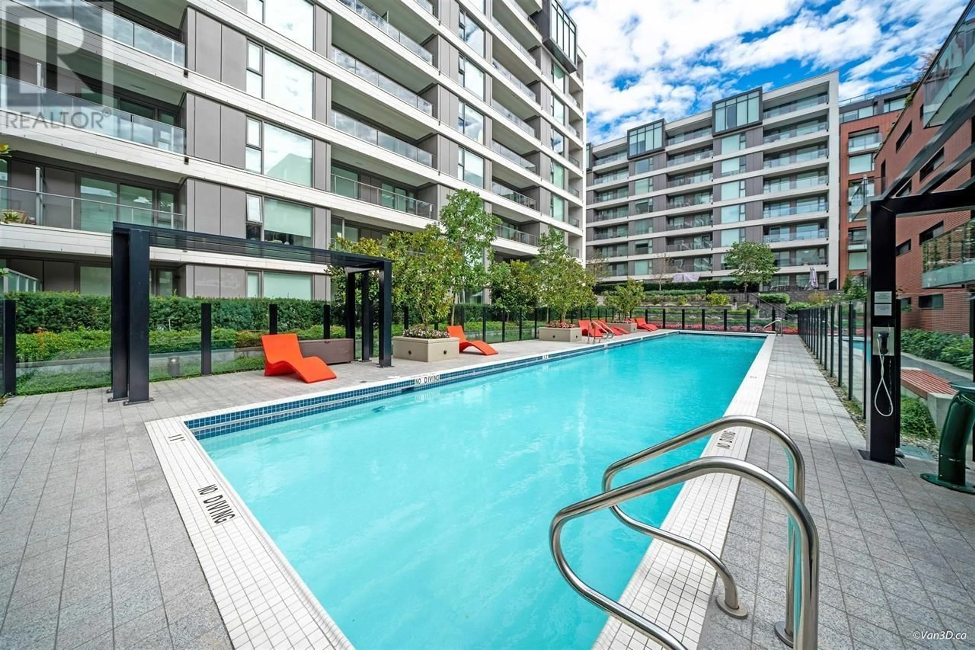 Pool for 201 - 1561 57TH AVENUE, Vancouver British Columbia V6P0H5