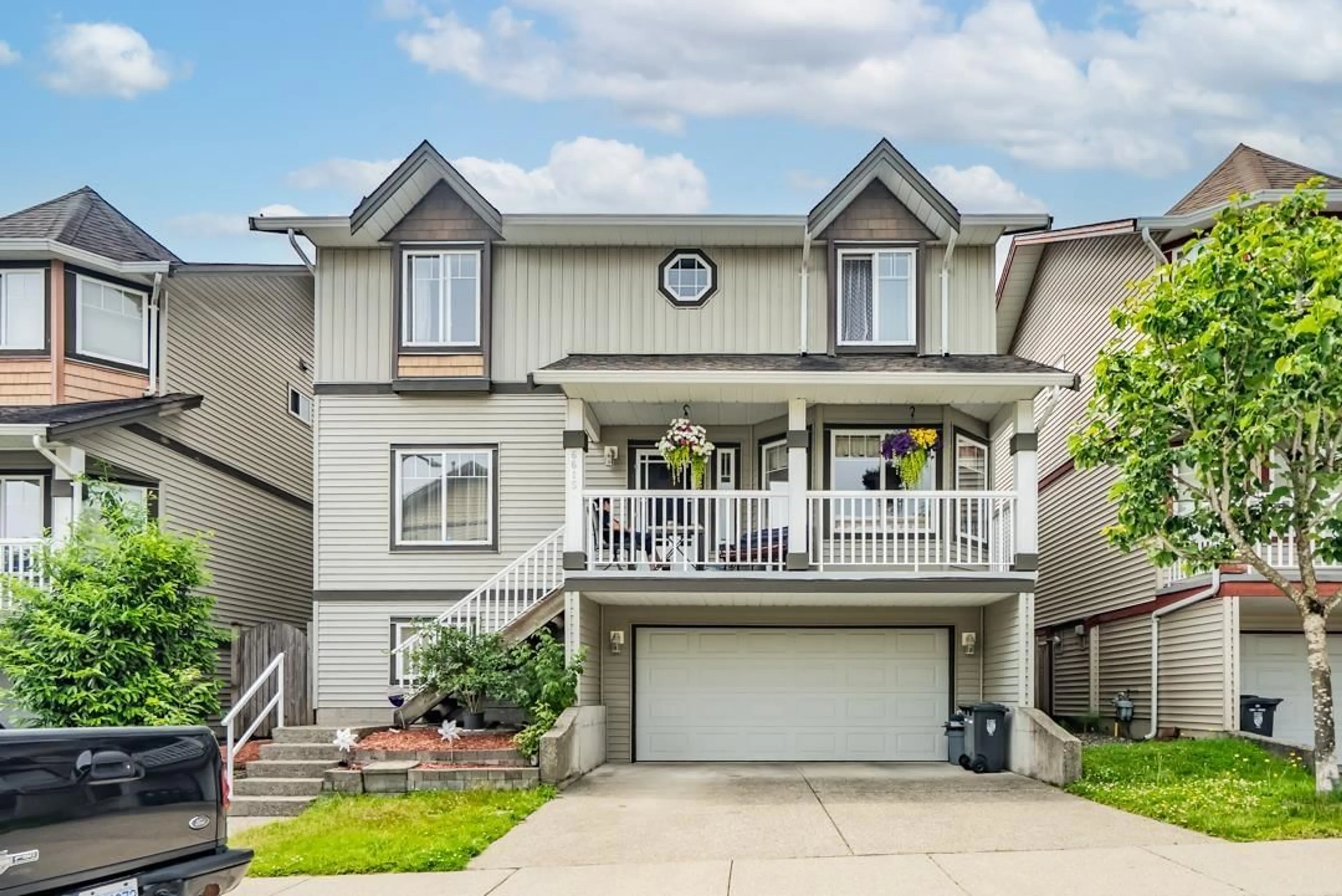 Home with vinyl exterior material, street for 6615 205, Langley British Columbia V1Y2X8