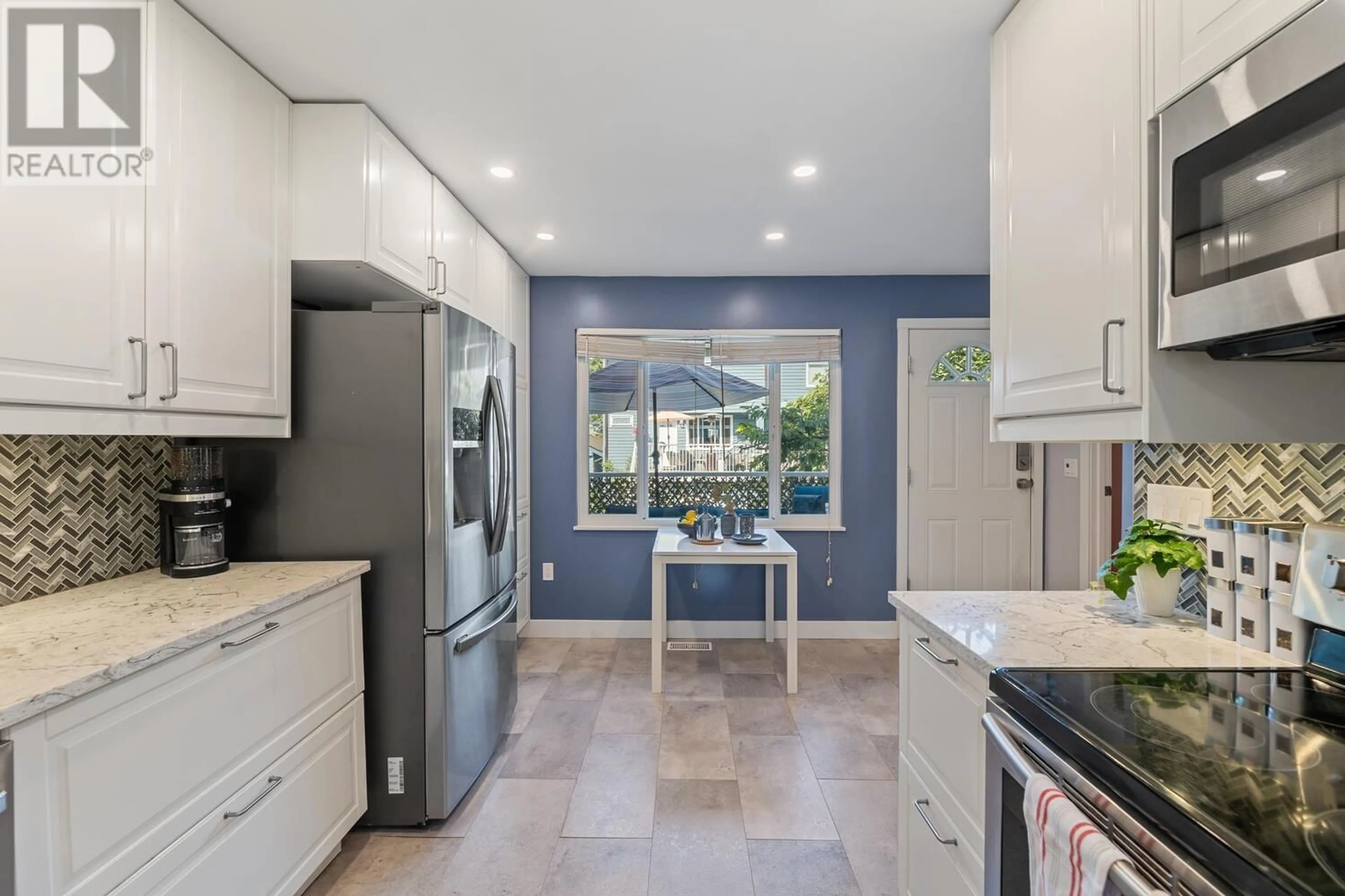 Contemporary kitchen, ceramic/tile floor for 573 CARLSEN PLACE, Port Moody British Columbia V3H4A1