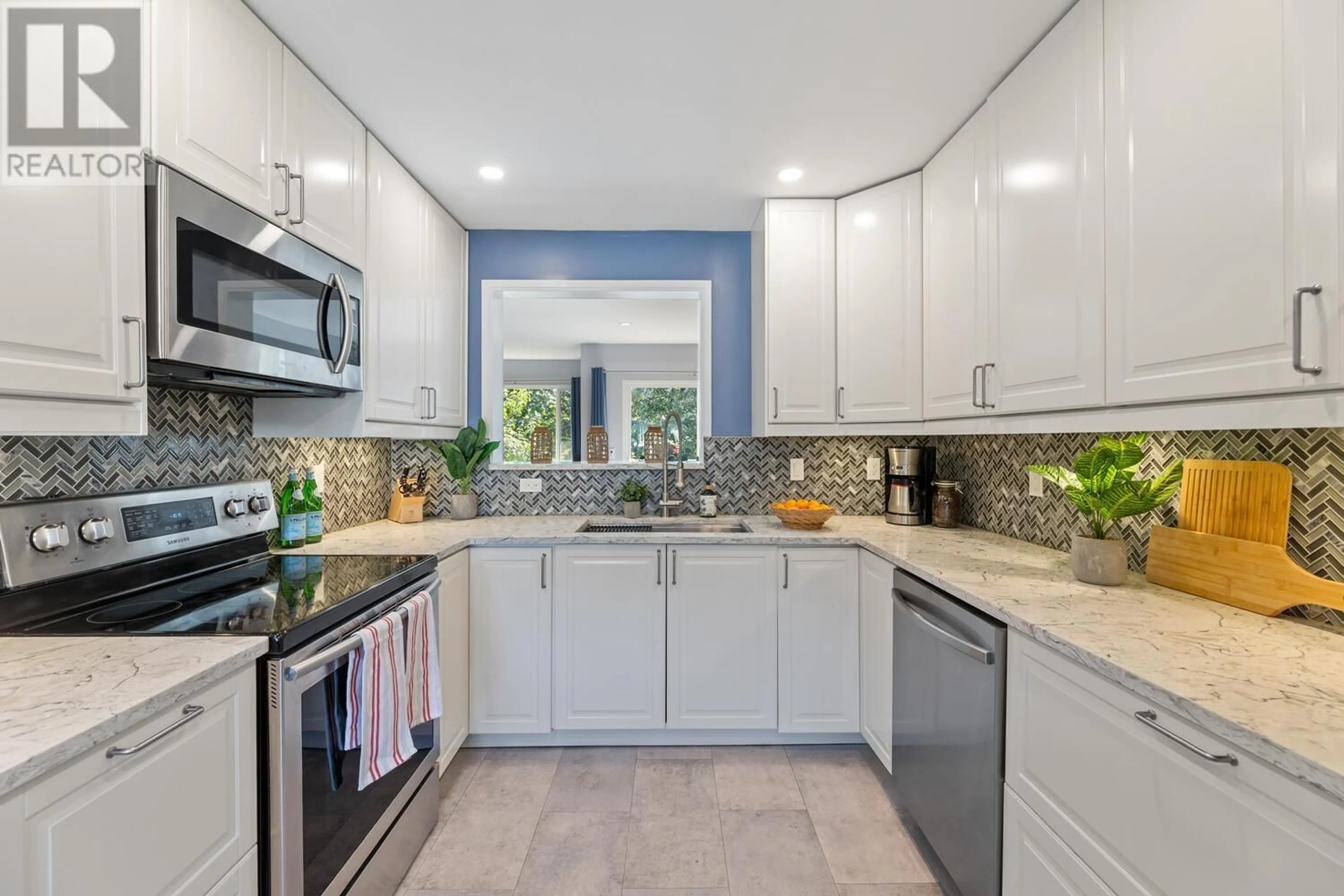 Contemporary kitchen, ceramic/tile floor for 573 CARLSEN PLACE, Port Moody British Columbia V3H4A1