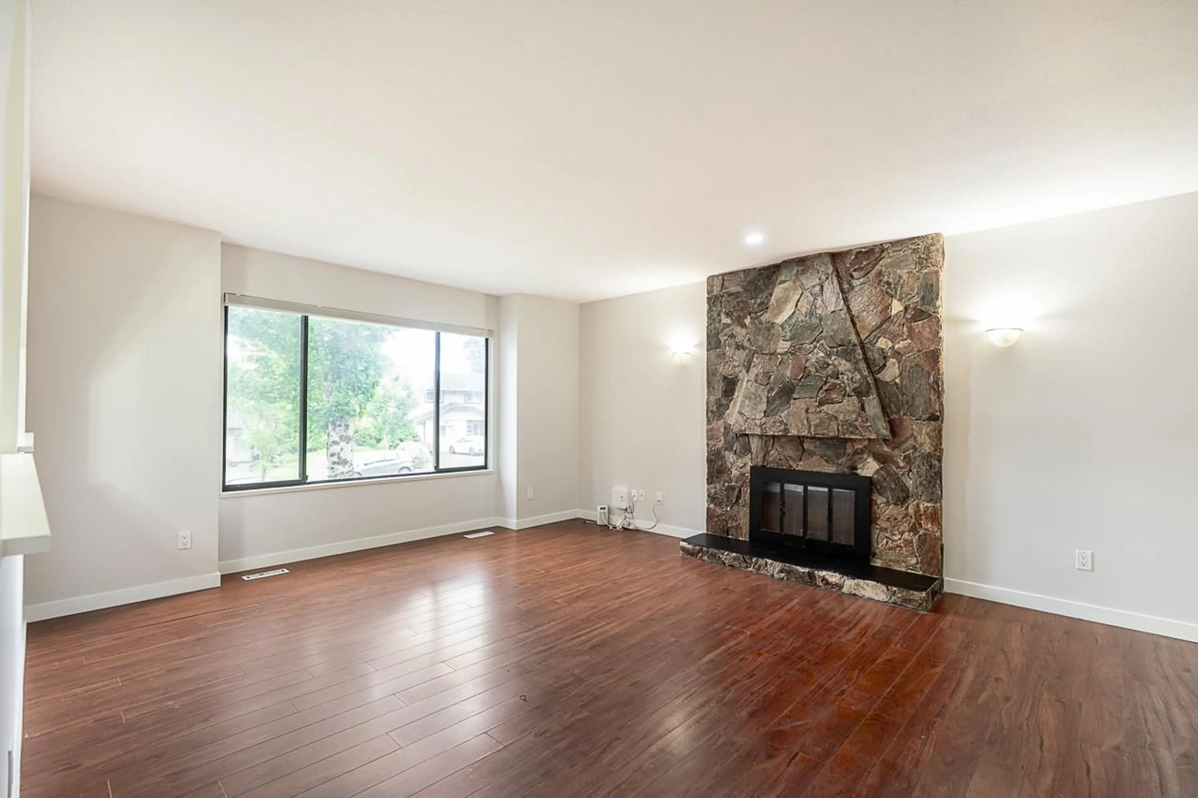 A pic of a room for 13229 66B, Surrey British Columbia V3W8P4