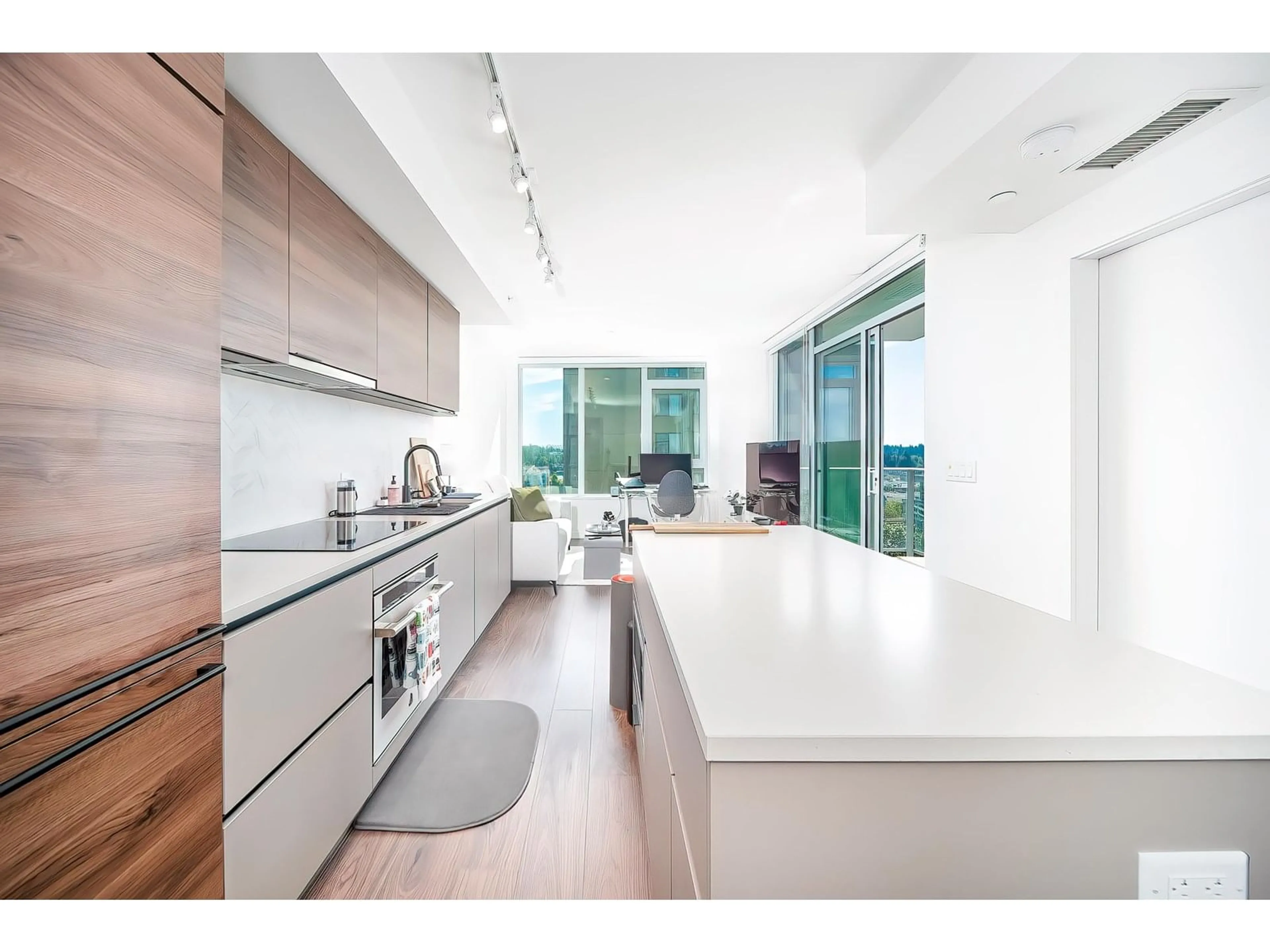 Contemporary kitchen, unknown for 1308 - 10448 UNIVERSITY, Surrey British Columbia V3T0S7