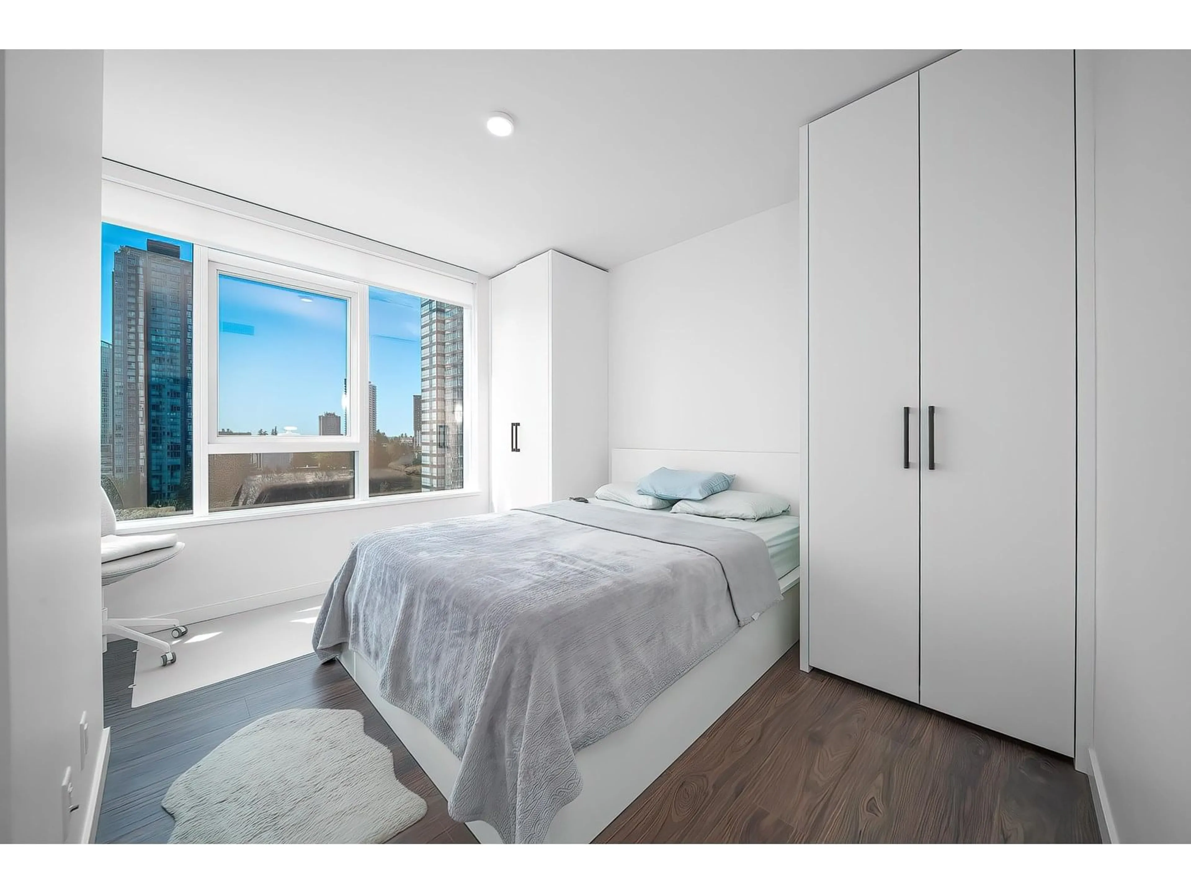 Bedroom with bed, unknown for 1308 - 10448 UNIVERSITY, Surrey British Columbia V3T0S7